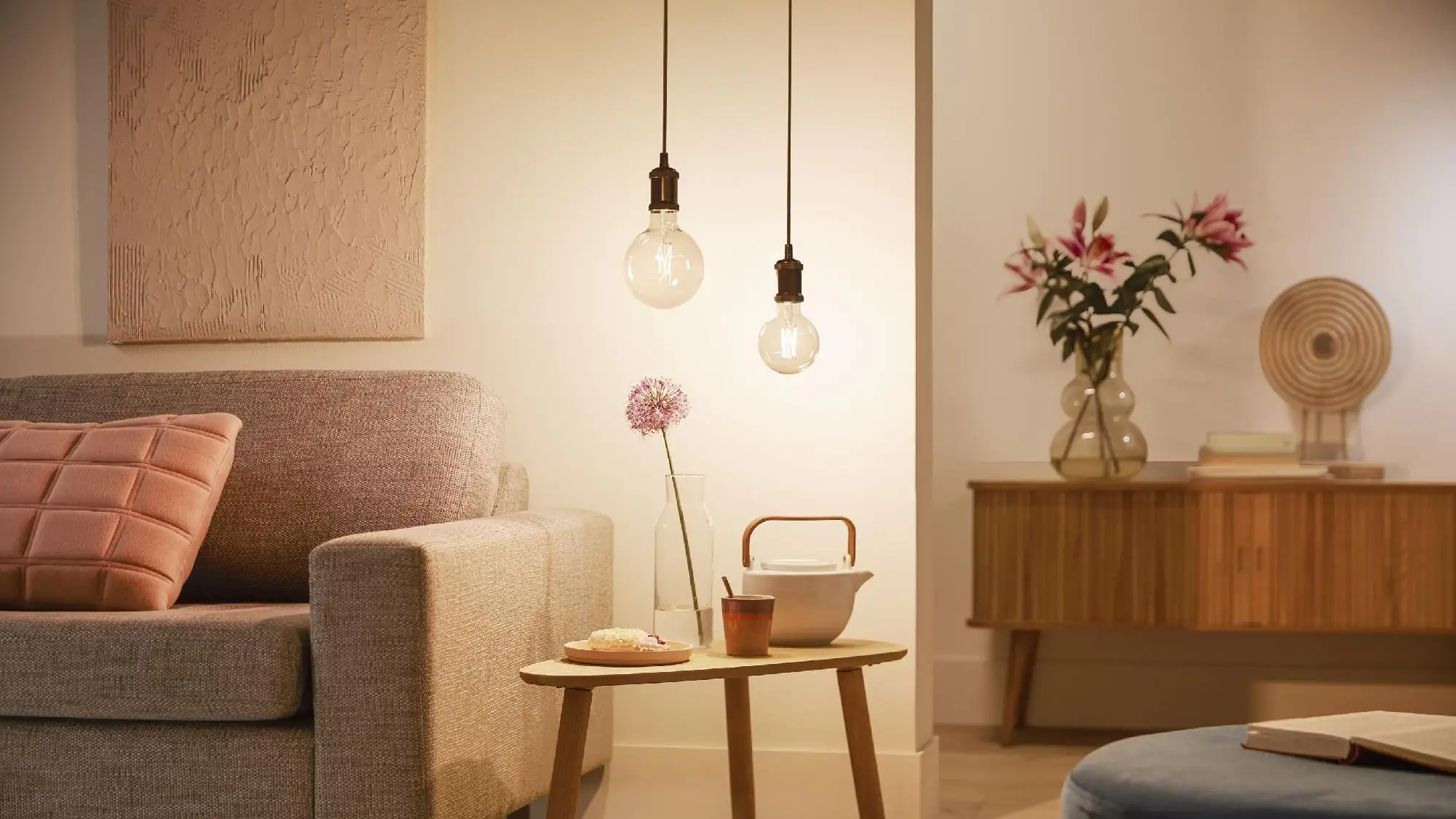 Philips Smart LED Leuchtmittel Tunable White Clear G125 E27 Globeform 7 W Philips Smart LED Leuchtmittel Tunable White Clear G125 E27 Globeform 7 W