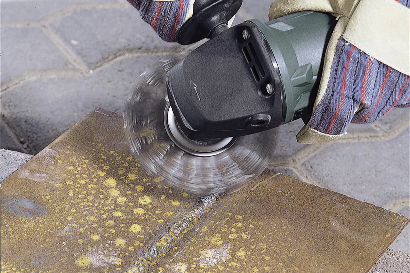 Wolfcraft Scheibendrahtbürste Ø 115 mm gezopft für Winkelschleifer