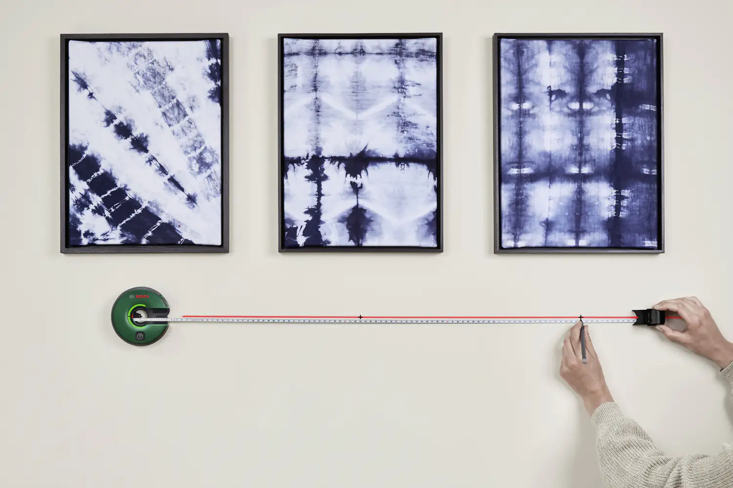 Bosch Linienlaser Atino mit 1 x 1,5 V LR6 (AA) Batterien