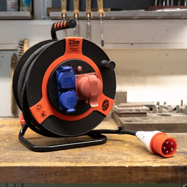 REV CEE-Kabeltrommel Außen 25 m H07RN-F 5G2,5mm², schwarz rot