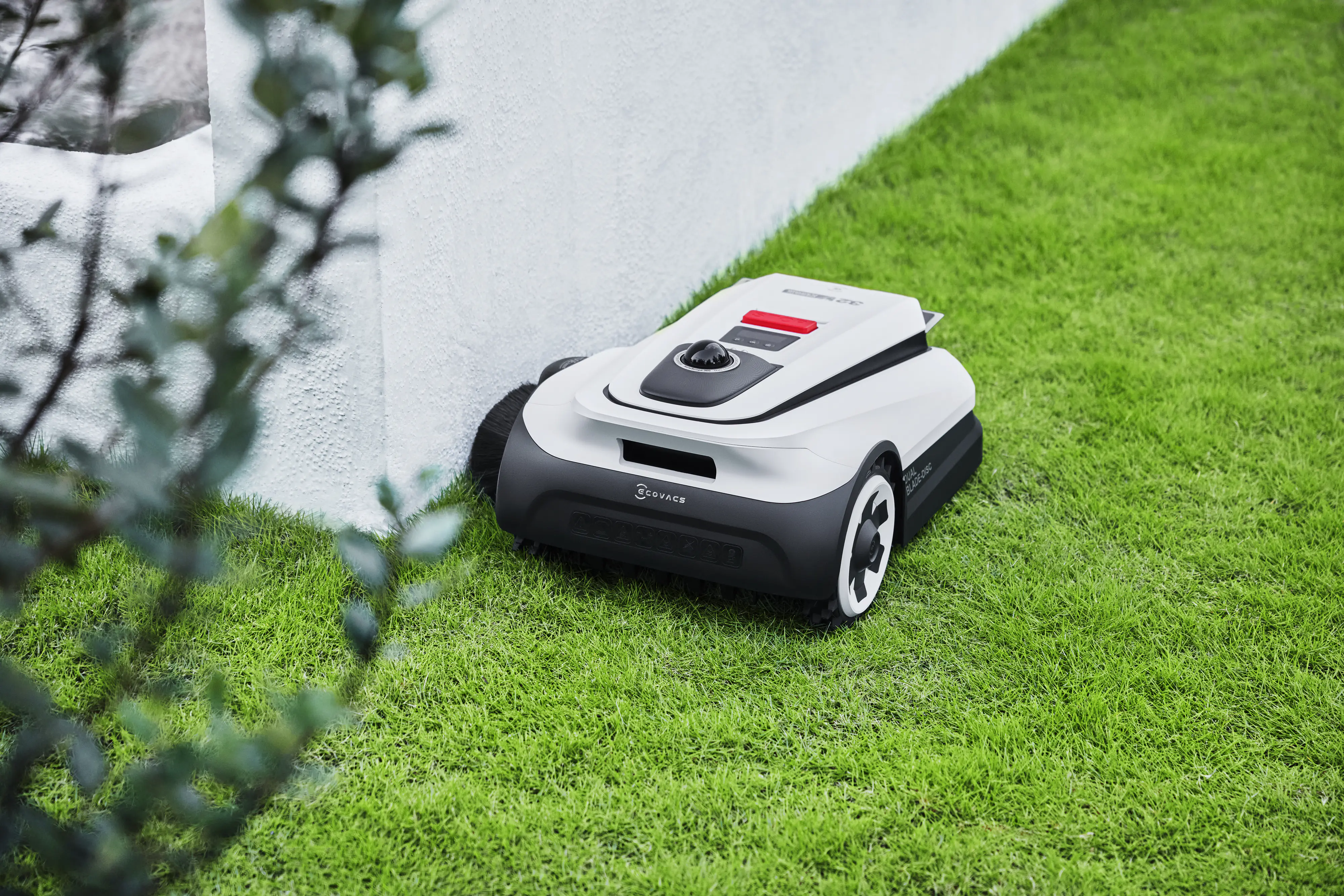 ECOVACS Mähroboter GOAT A3000 LiDAR Pro - 33 cm Schnittbreite 3000 m² 32 V