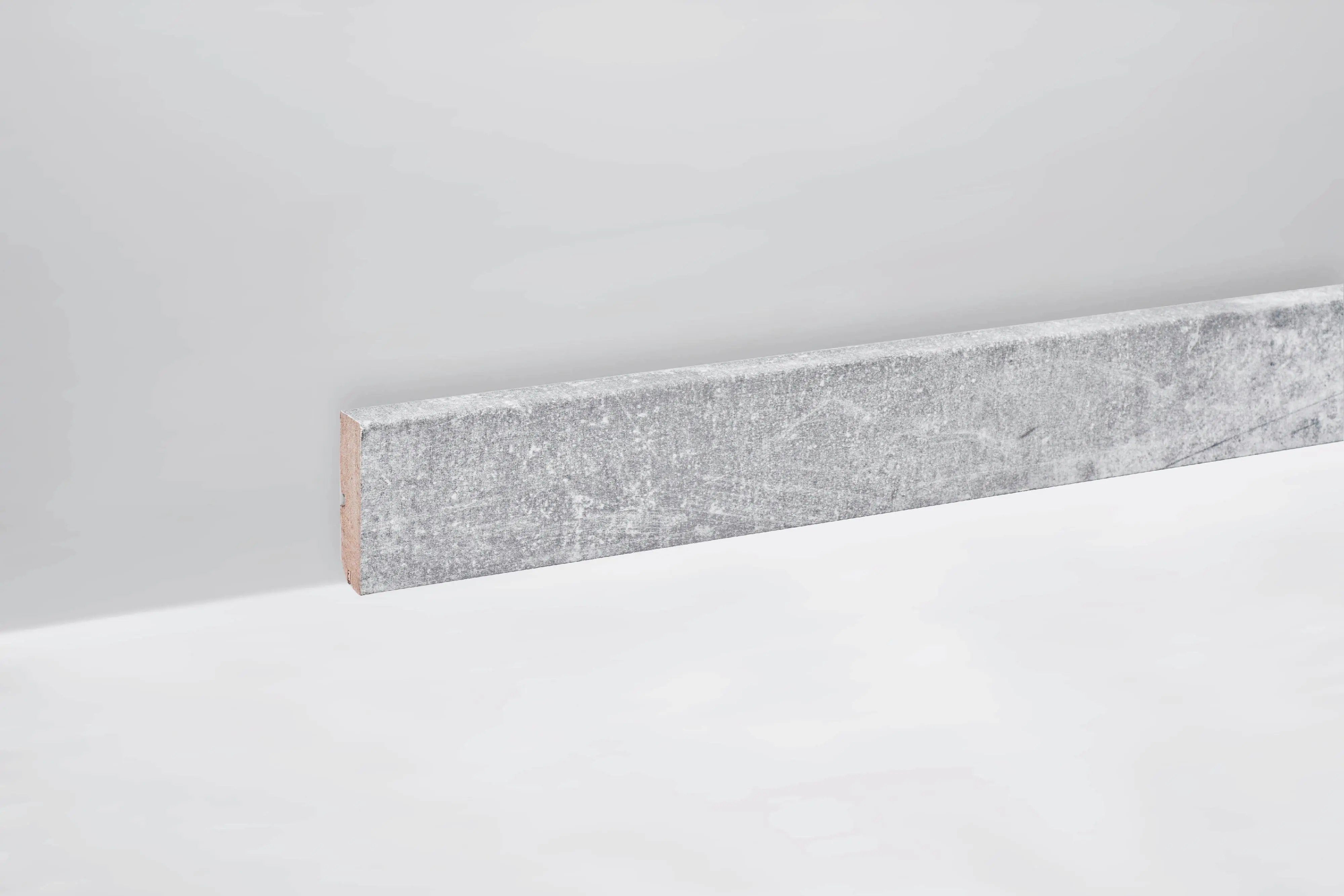 Classen Clip-Fußleiste 240 cm 65 x 18 mm Estrich hell