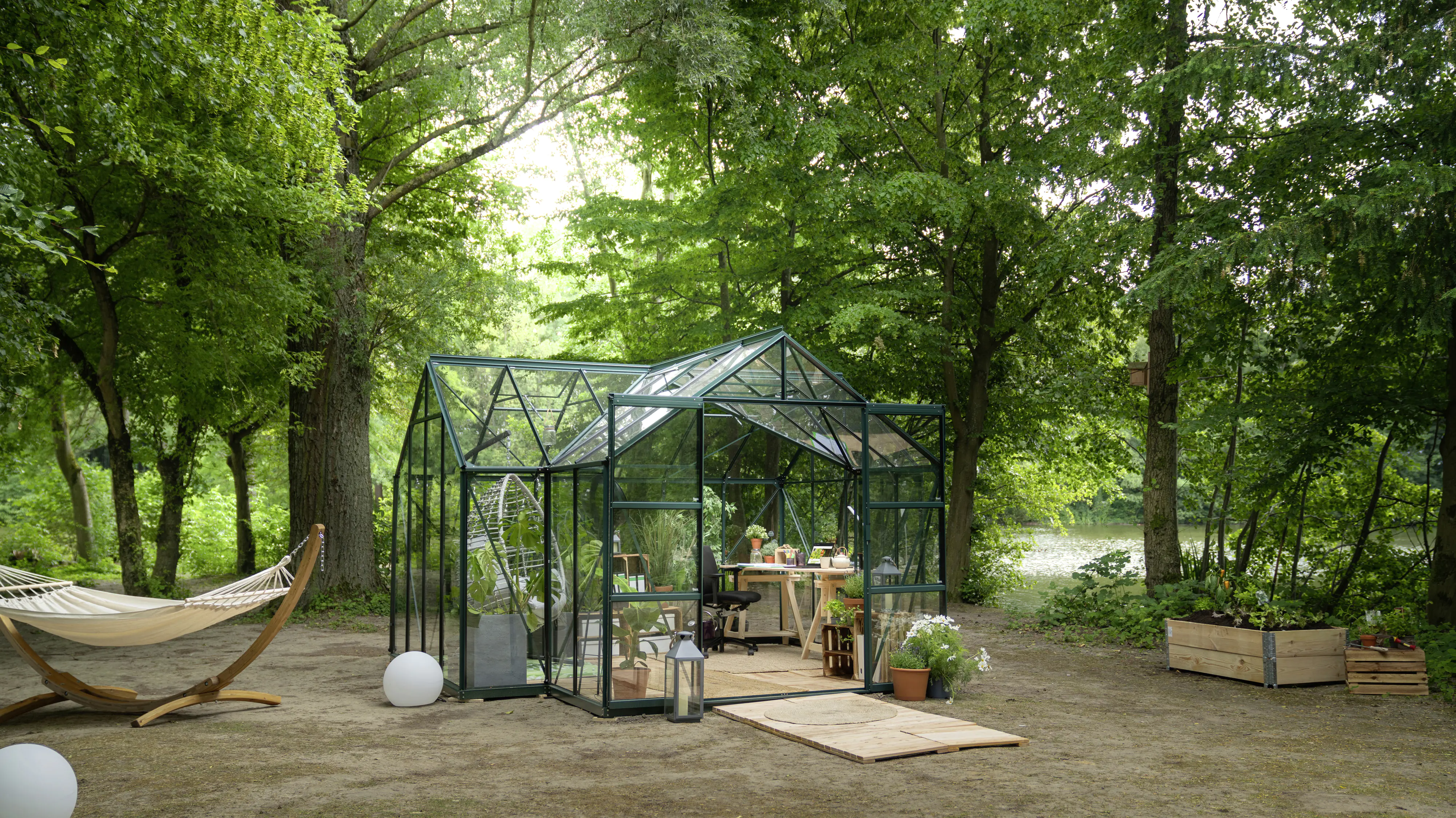 Vitavia Gewächshaus Sirona 13000 381 x 381 cm 3 mm Sicherheitsglas Vitavia Gewächshaus Sirona 13000 381 x 381 cm 3 mm Sicherheitsglas