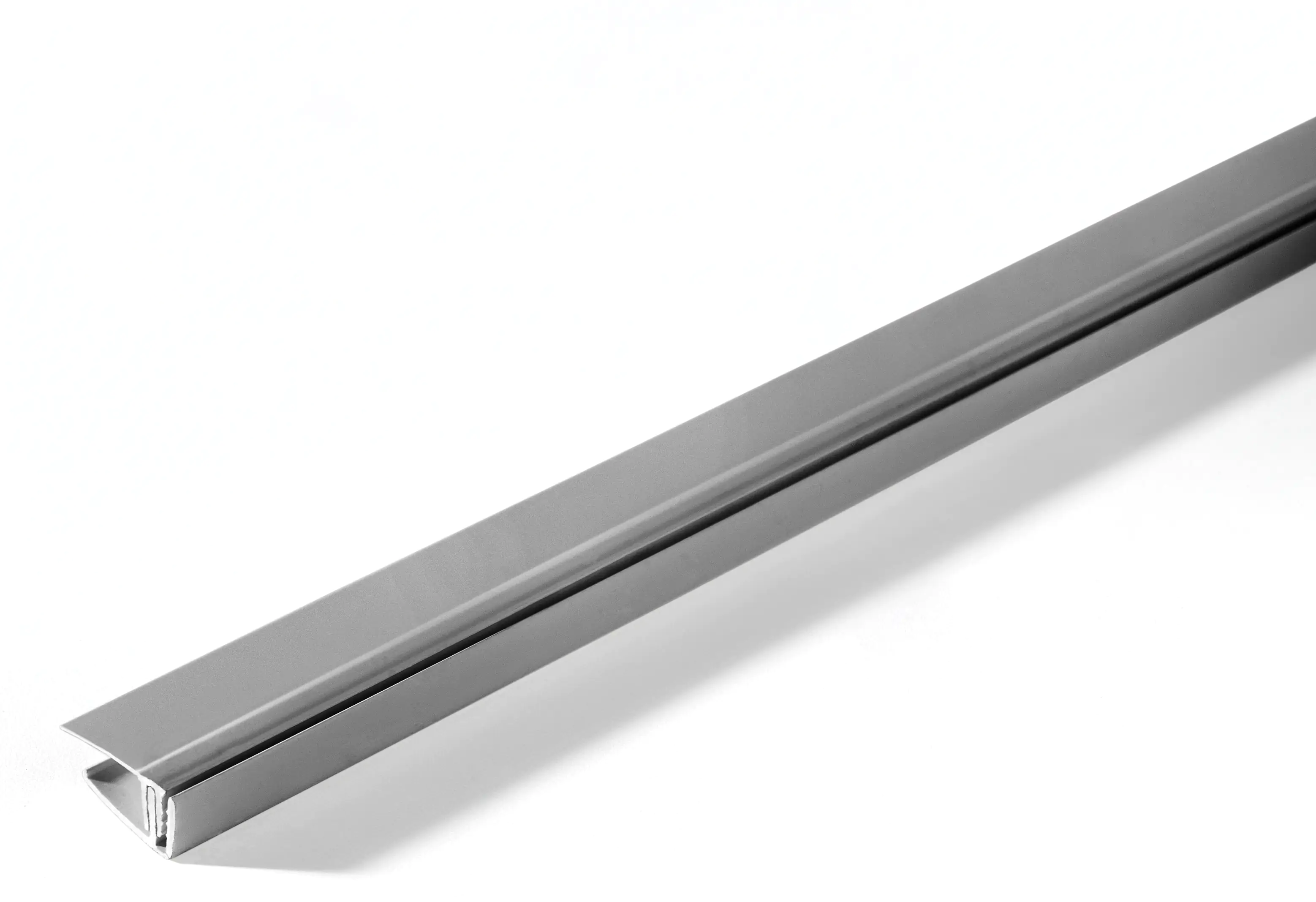 Abschlussleiste für Paneele 5-8 mm Stärkte 260 cm lang alufarben Abschlussleiste für Paneele 5-8 mm Stärkte 260 cm lang alufarben