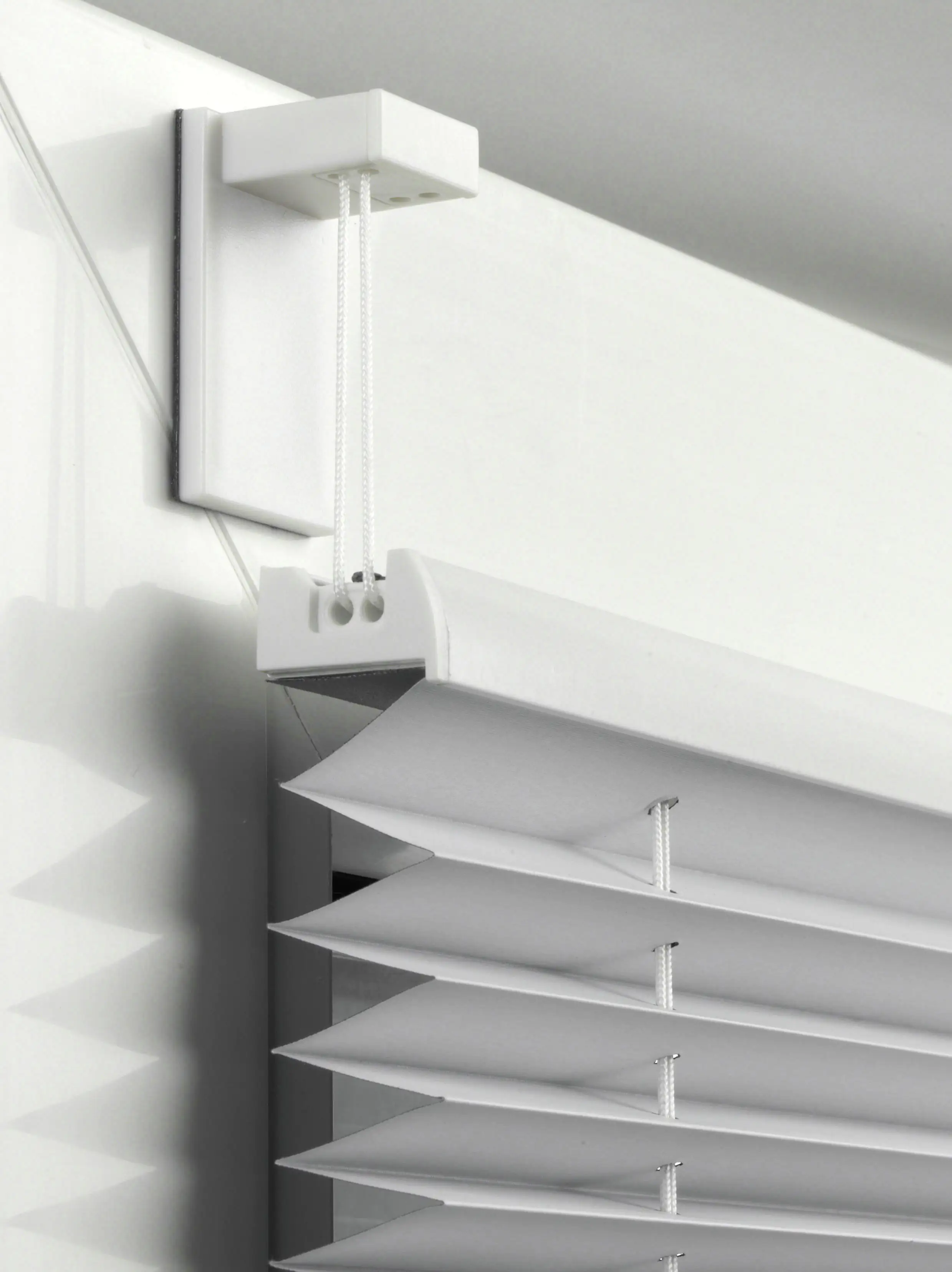 Gardinia Klebeträger weiß