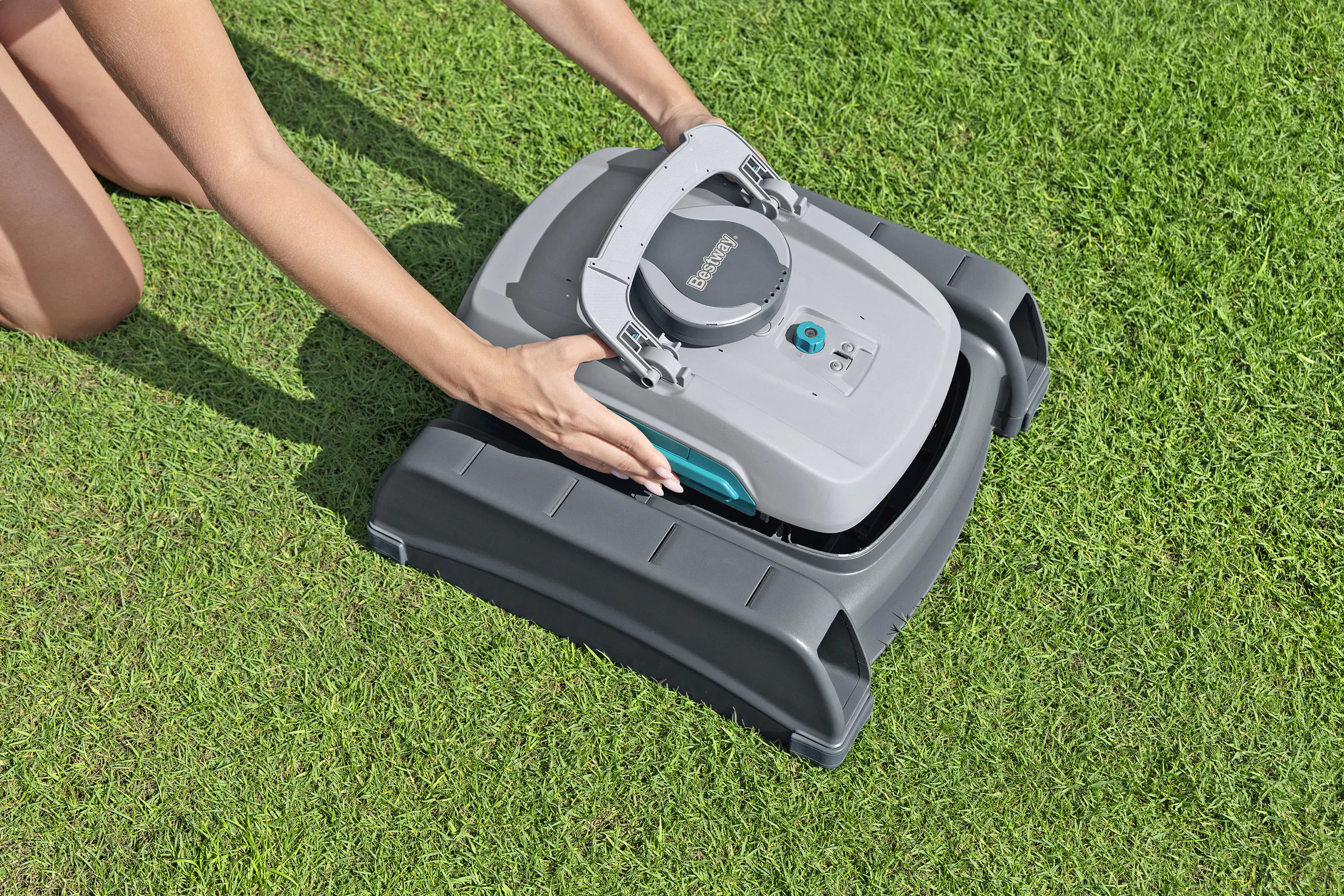 Bestway Poolroboter Aquatronix G300 bis 50 m² mit Oberflächenskimmer