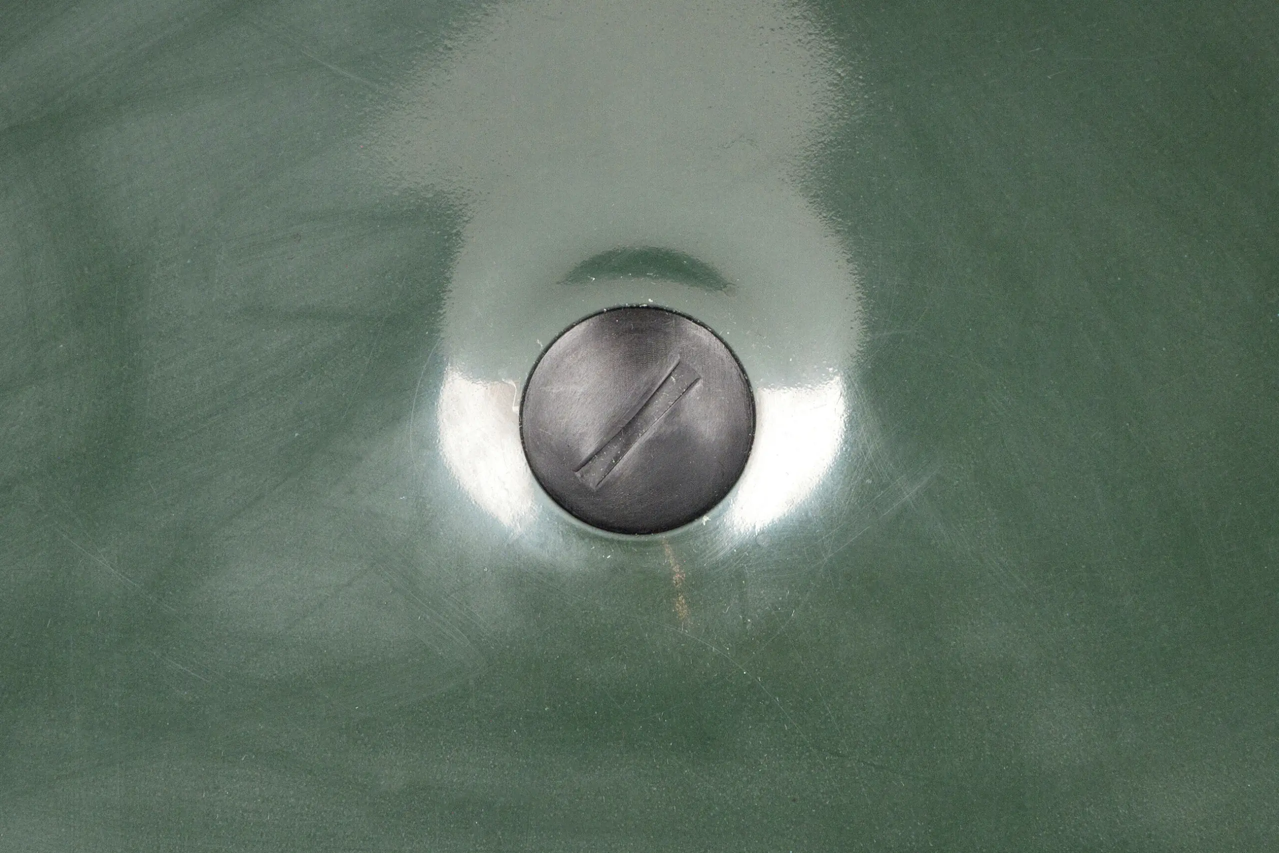 Kerbl Futtertrog halbrund aus Kunststoff grün