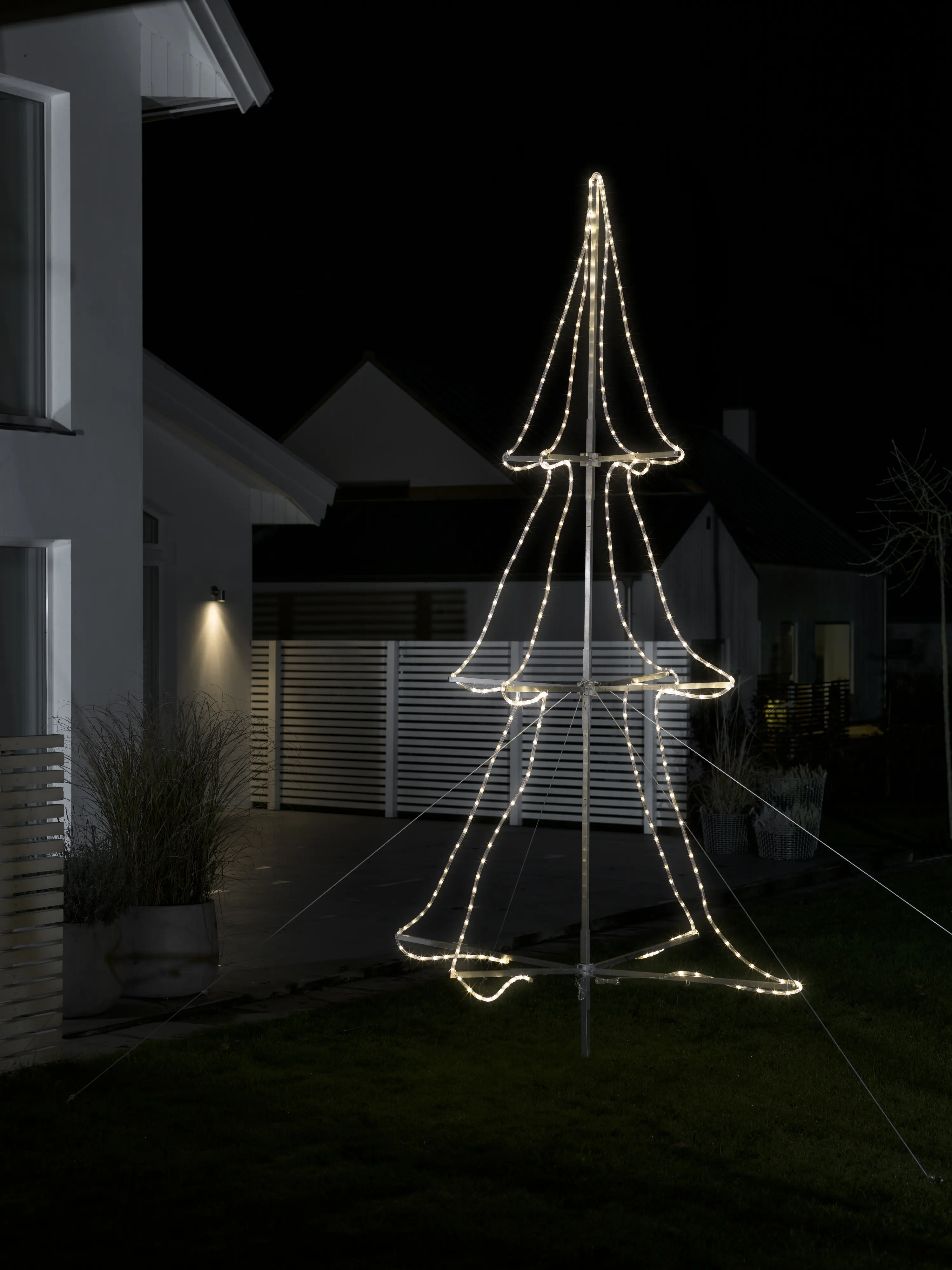 Konstsmide LED Schlauchsilhoutte Tannenbaum 3D 432 Dioden warmweiß