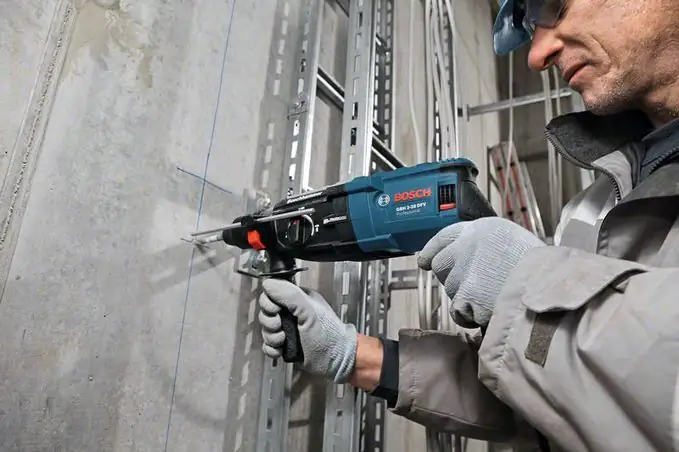 Bosch Professional Bohrhammer GBH 2-28 F 880 W im Koffer Bosch Professional Bohrhammer GBH 2-28 F 880 W im Koffer
