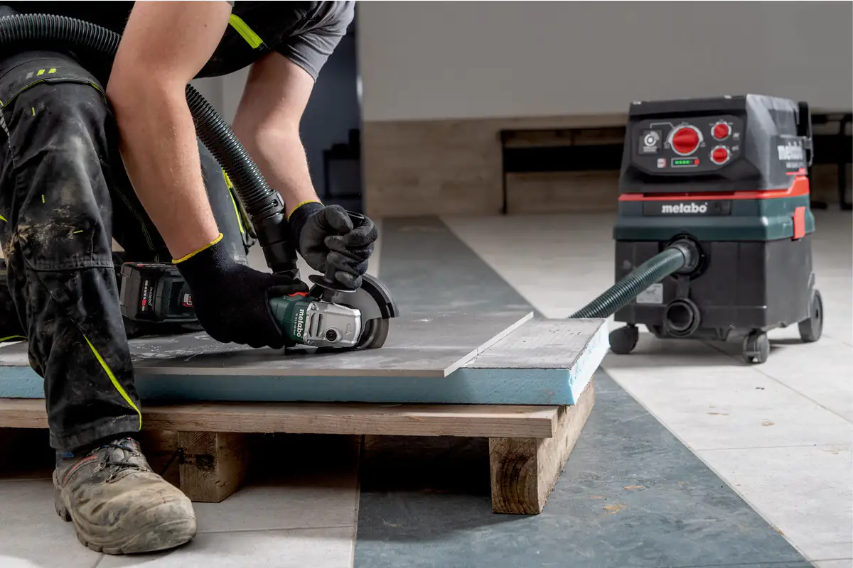 Metabo Akku-Winkelschleifer W18 L 9-125 18V Solo