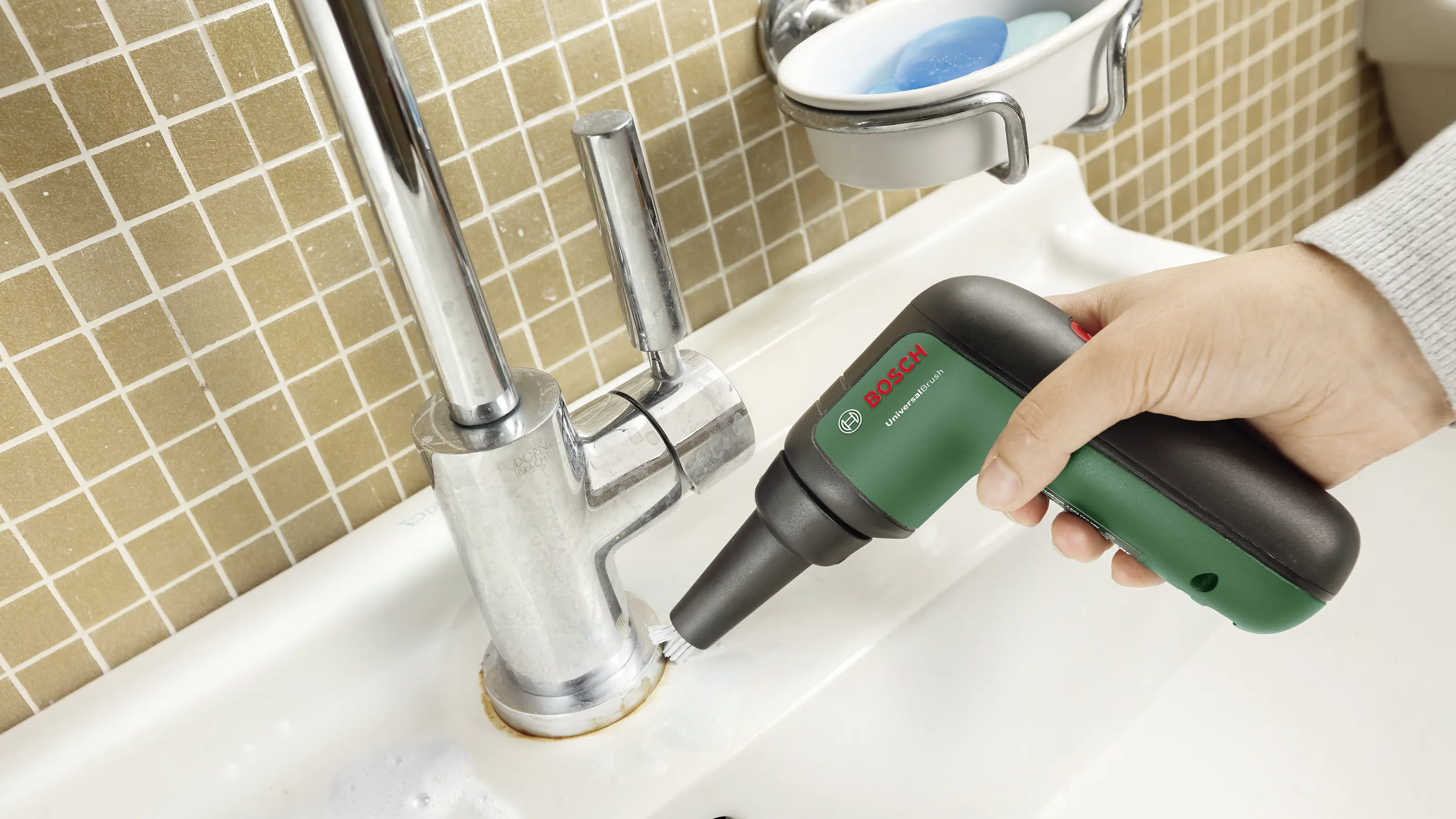 Bosch Akku-Reinigungsbürste UniversalBrush 3,6 V inkl. Akku und Ladegerät Bosch Akku-Reinigungsbürste UniversalBrush 3,6 V inkl. Akku und Ladegerät
