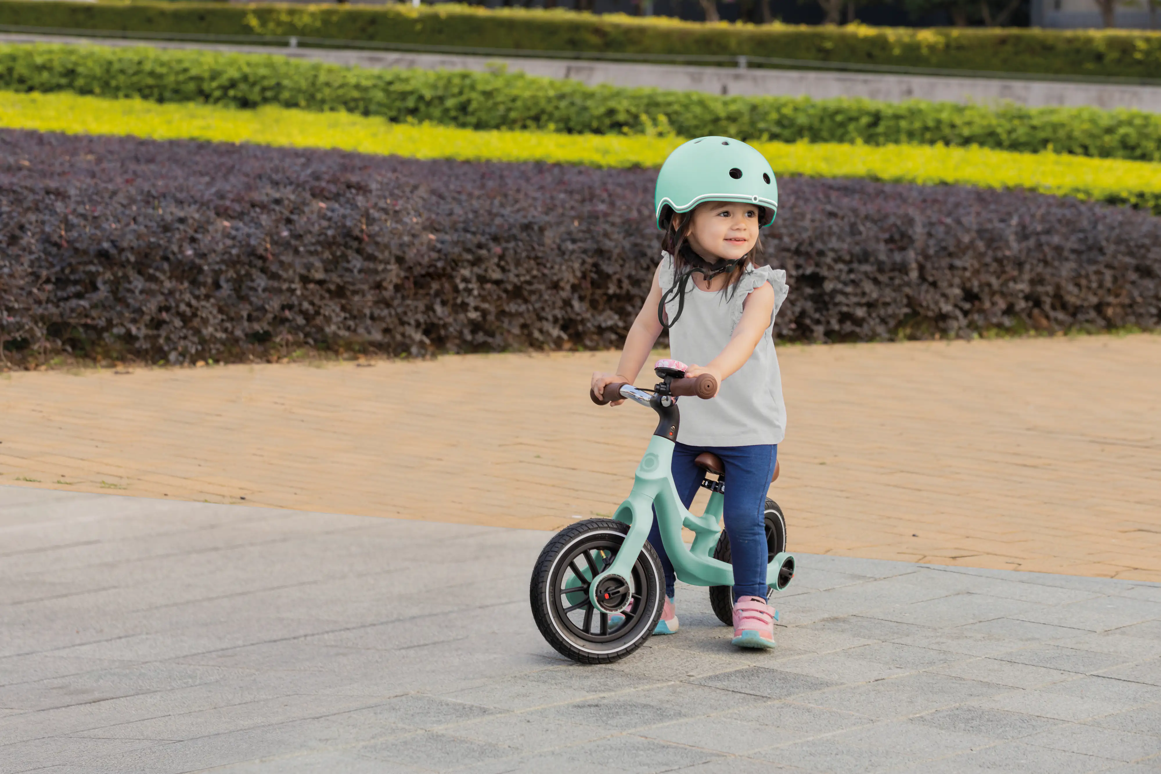 Globber Laufrad Go Bike Elite Air mint