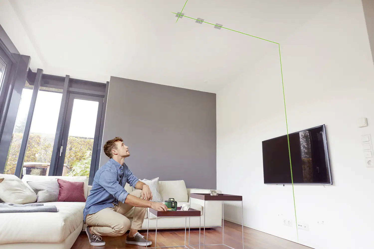 Bosch AdvancedLevel 360 Basic mit 4 x 1,5-V-LR6-(AA)-Batterien