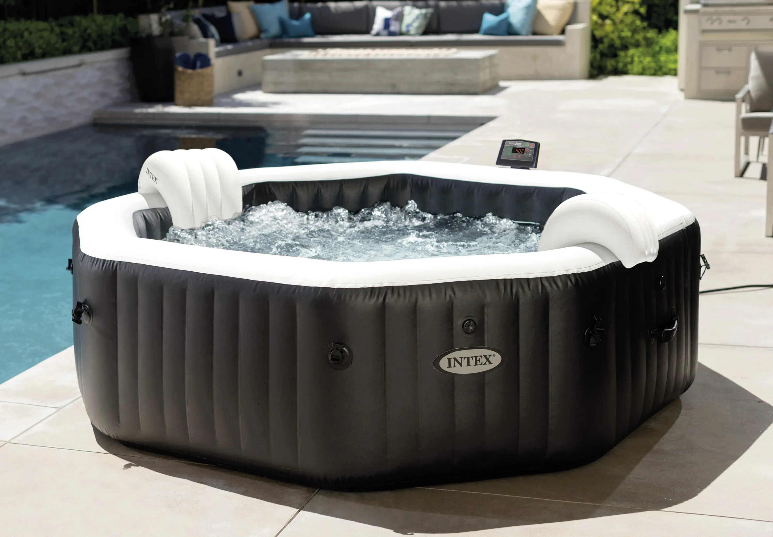 Intex Pure Spa Octagon Bubble Jet mit Salzwassersystem Ø 218 x 71 cm