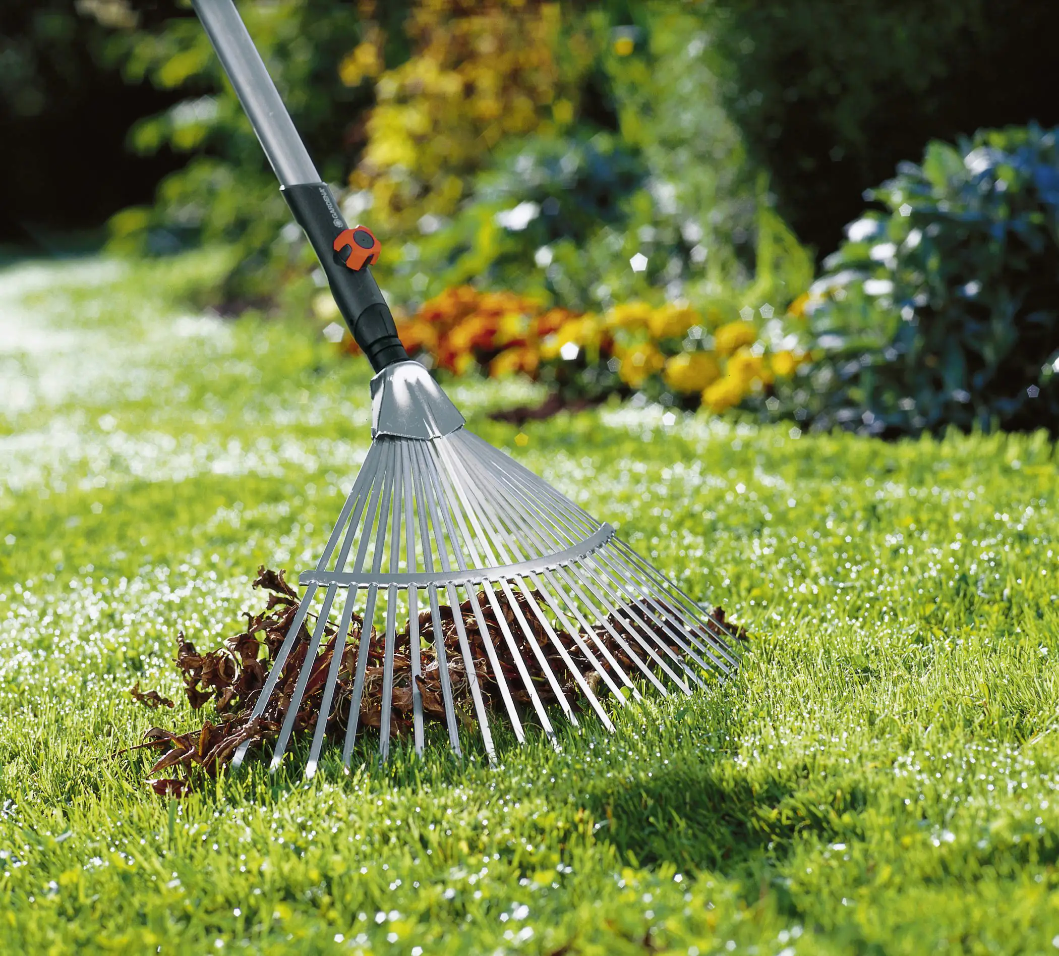Gardena Fächerbesen combisystem mit Holzstiel 50 cm Arbeitsbreite
