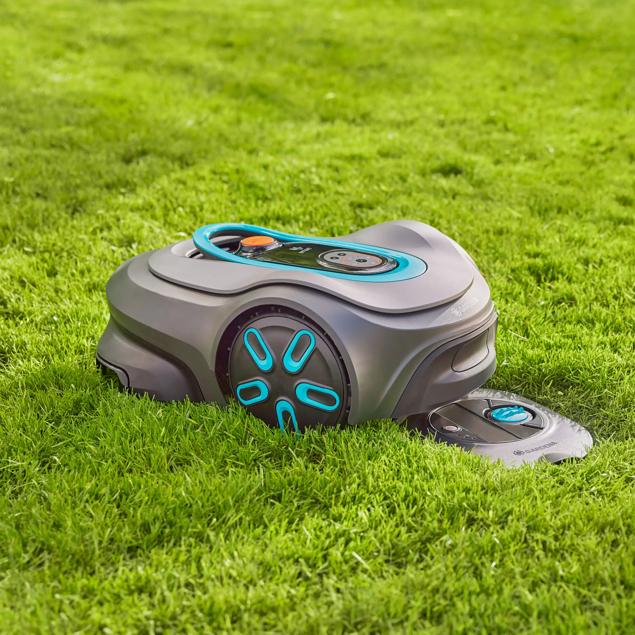 Gardena Bewässerungssystem Pipeline AquaPrecise für Rasen solarbetrieben