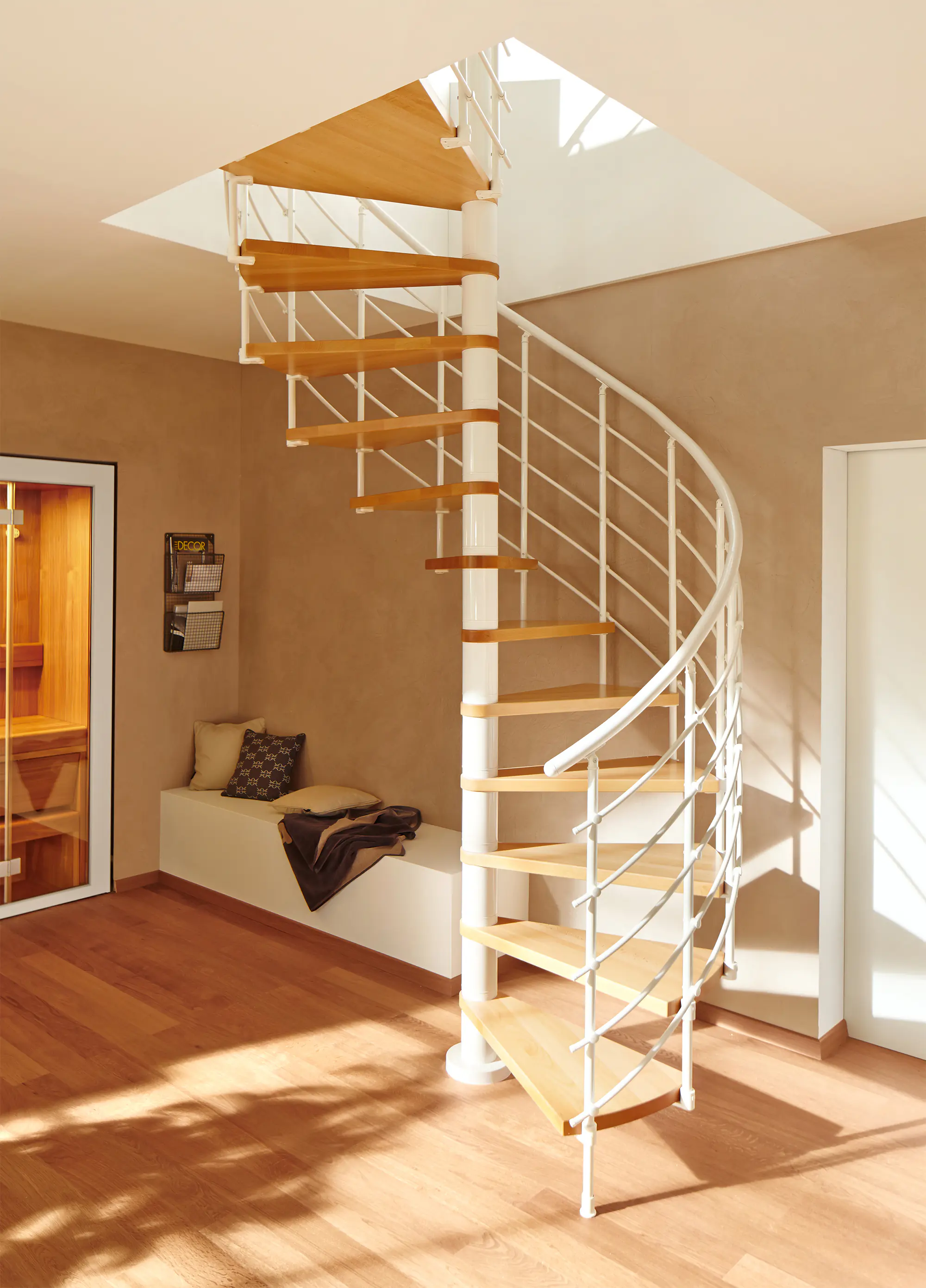DOLLE Spindeltreppe Oslo Ø 140 cm, weiß, Buche Natur