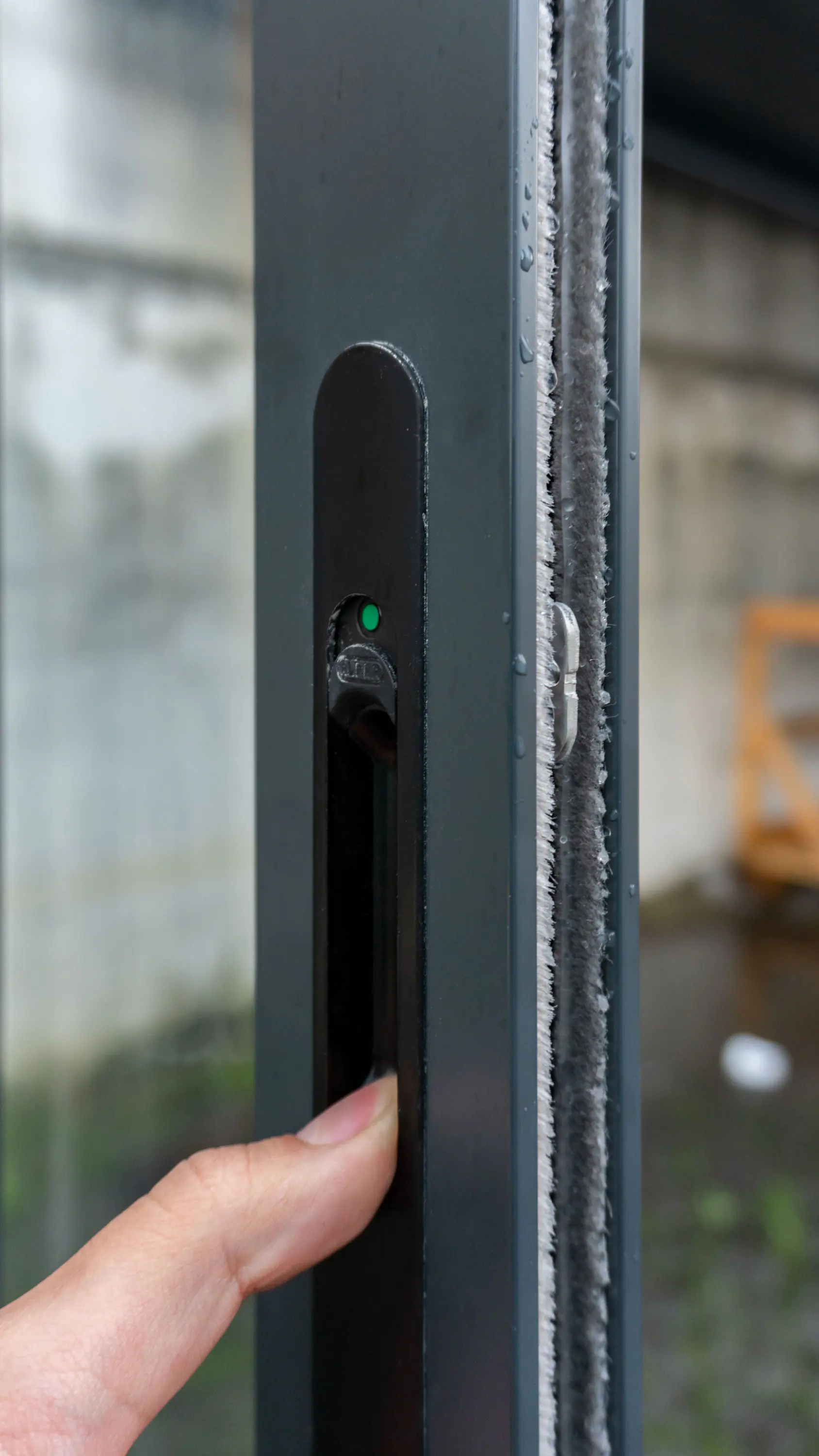 Wintergarten Classic 400 x 300 cm mit Glasschiebetüren grau