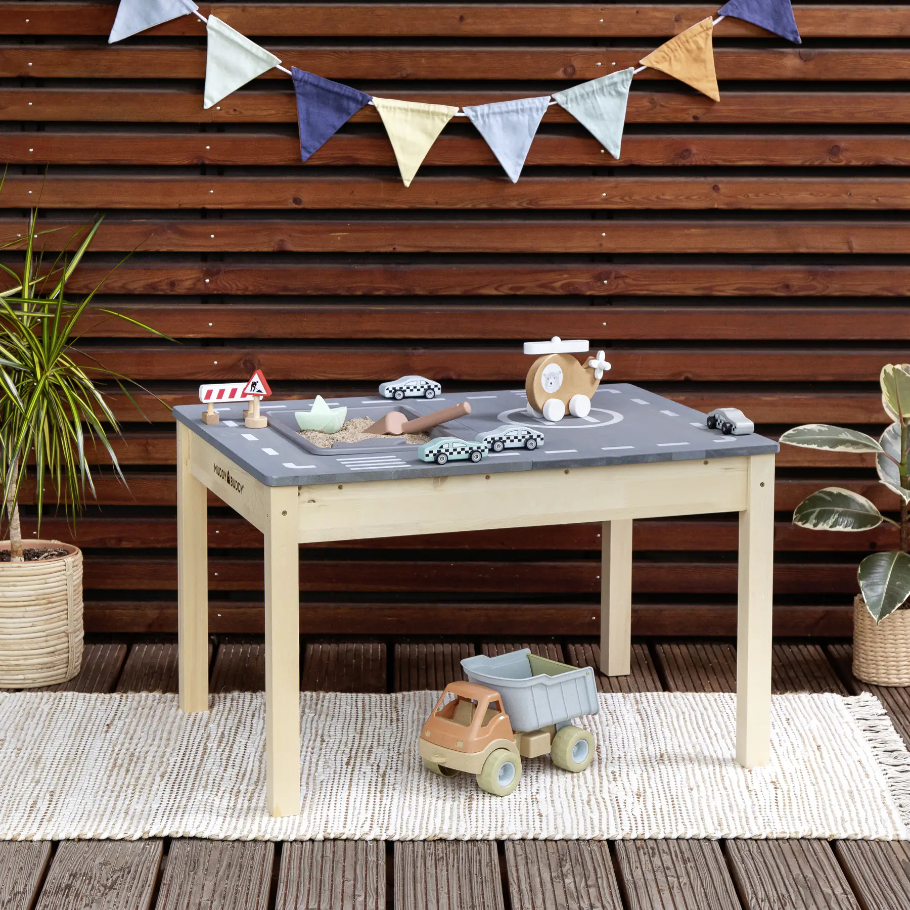 Muddy Buddy Outdoor Spieltisch Race Runner 80 x 60 x 50 cm Muddy Buddy Outdoor Spieltisch Race Runner 80 x 60 x 50 cm