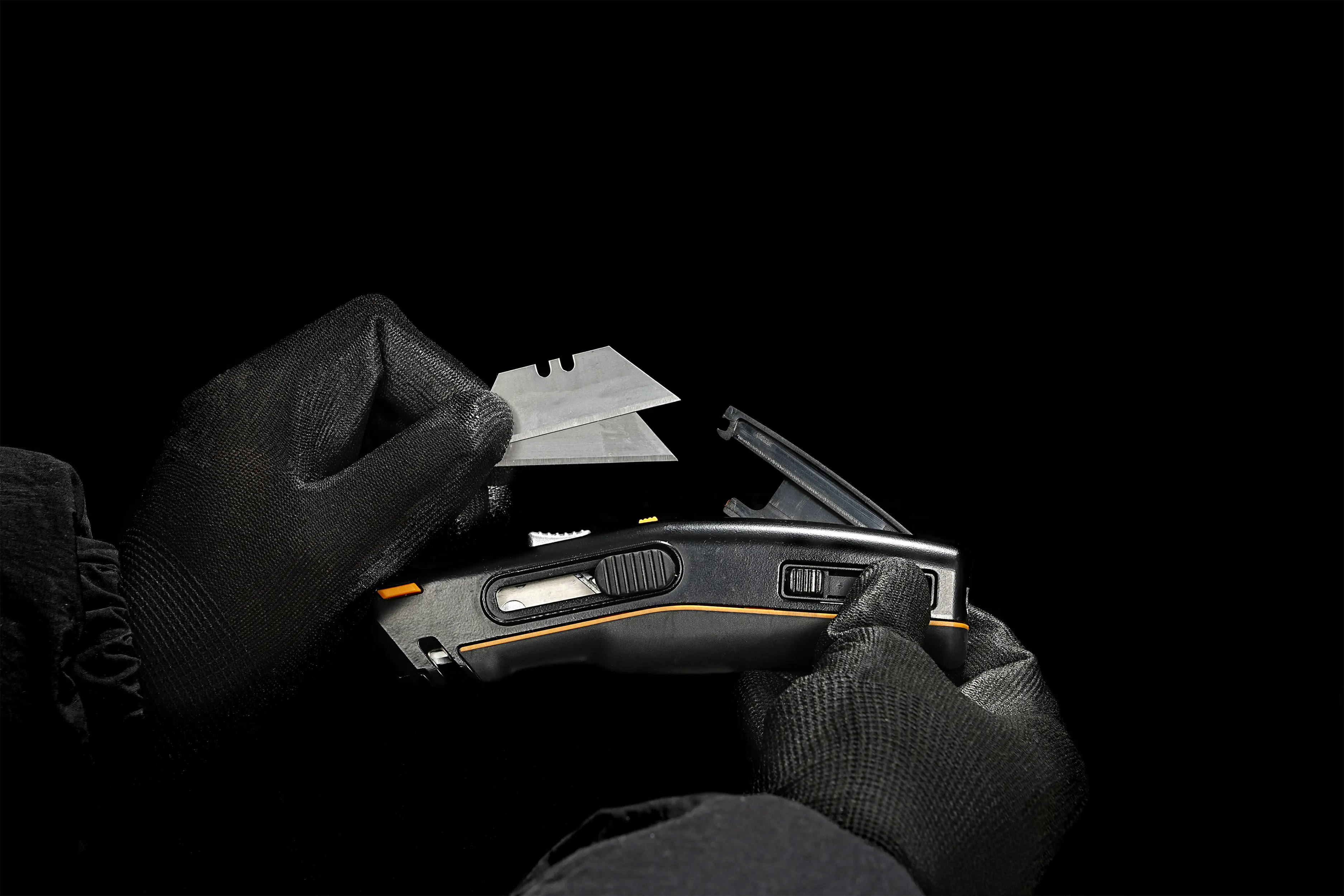 Primaster Multifunktions-Universalmesser mit integriertem Schraubendreher