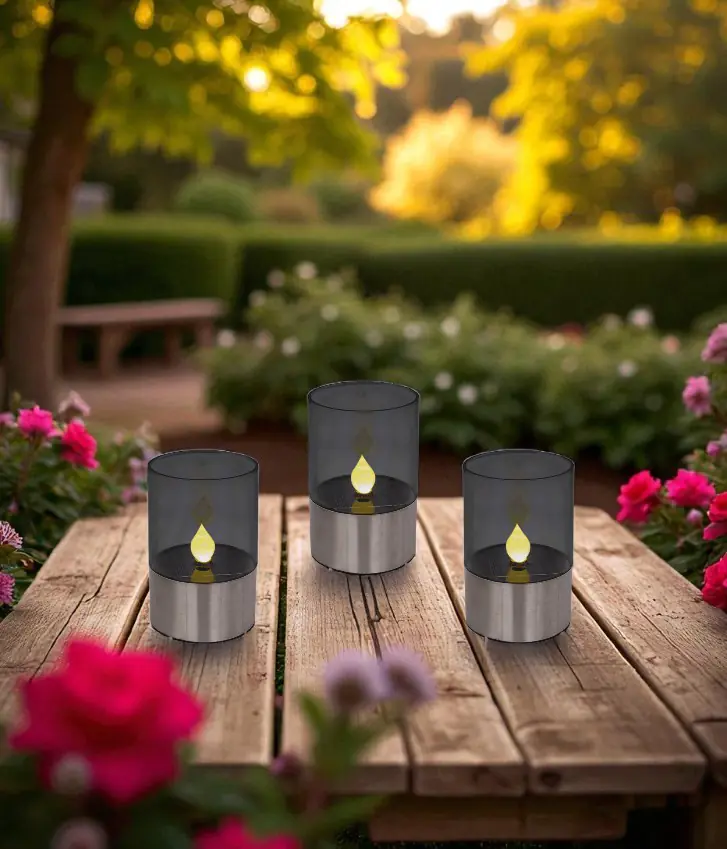 LED Solarleuchte Kerze mit Dämmerungssensor Rauchglas 12 cm - 3er Set LED Solarleuchte Kerze mit Dämmerungssensor Rauchglas 12 cm - 3er Set