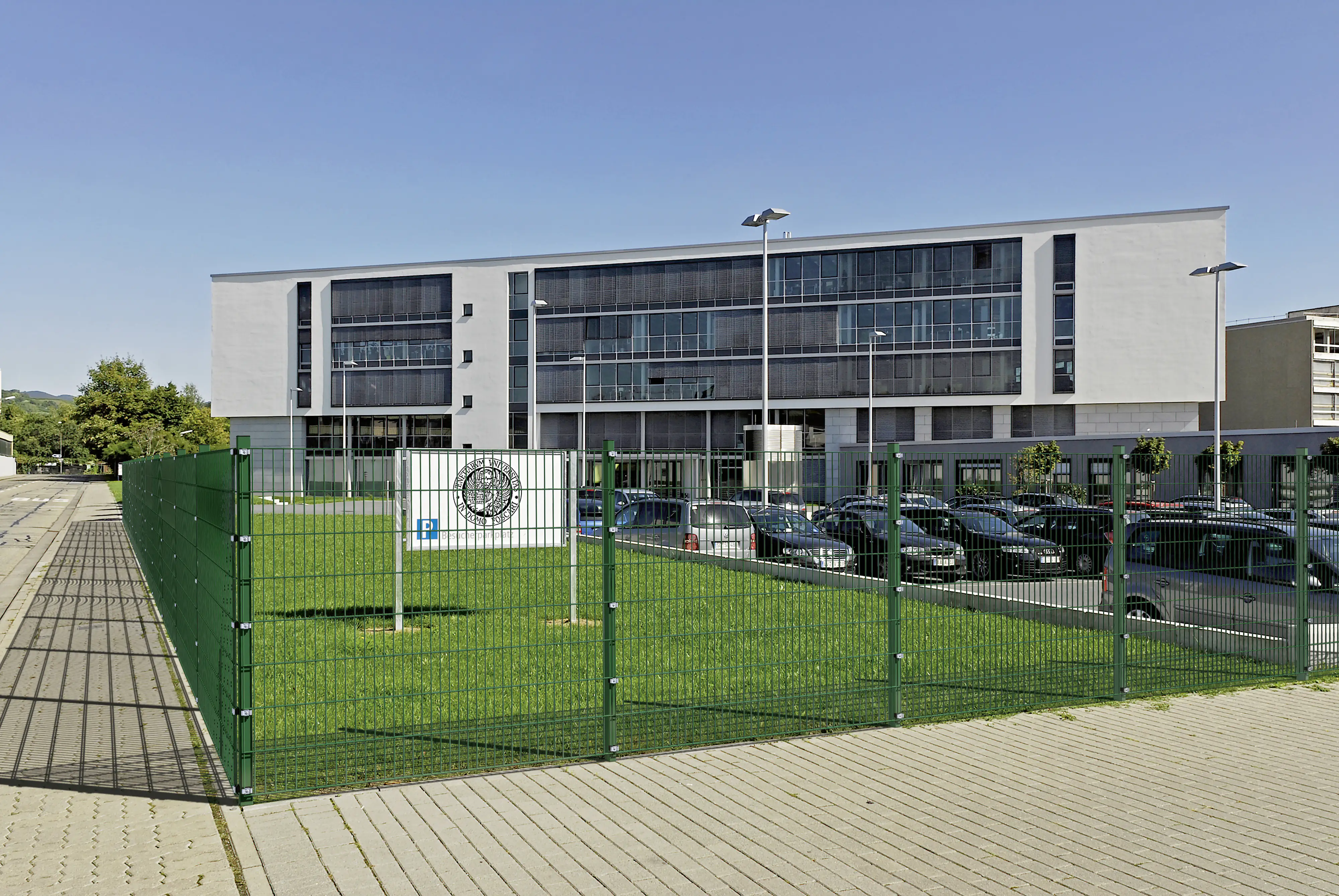 Alberts Eckpfosten mit Flacheisen 225 cm 60 x 60 mm grün