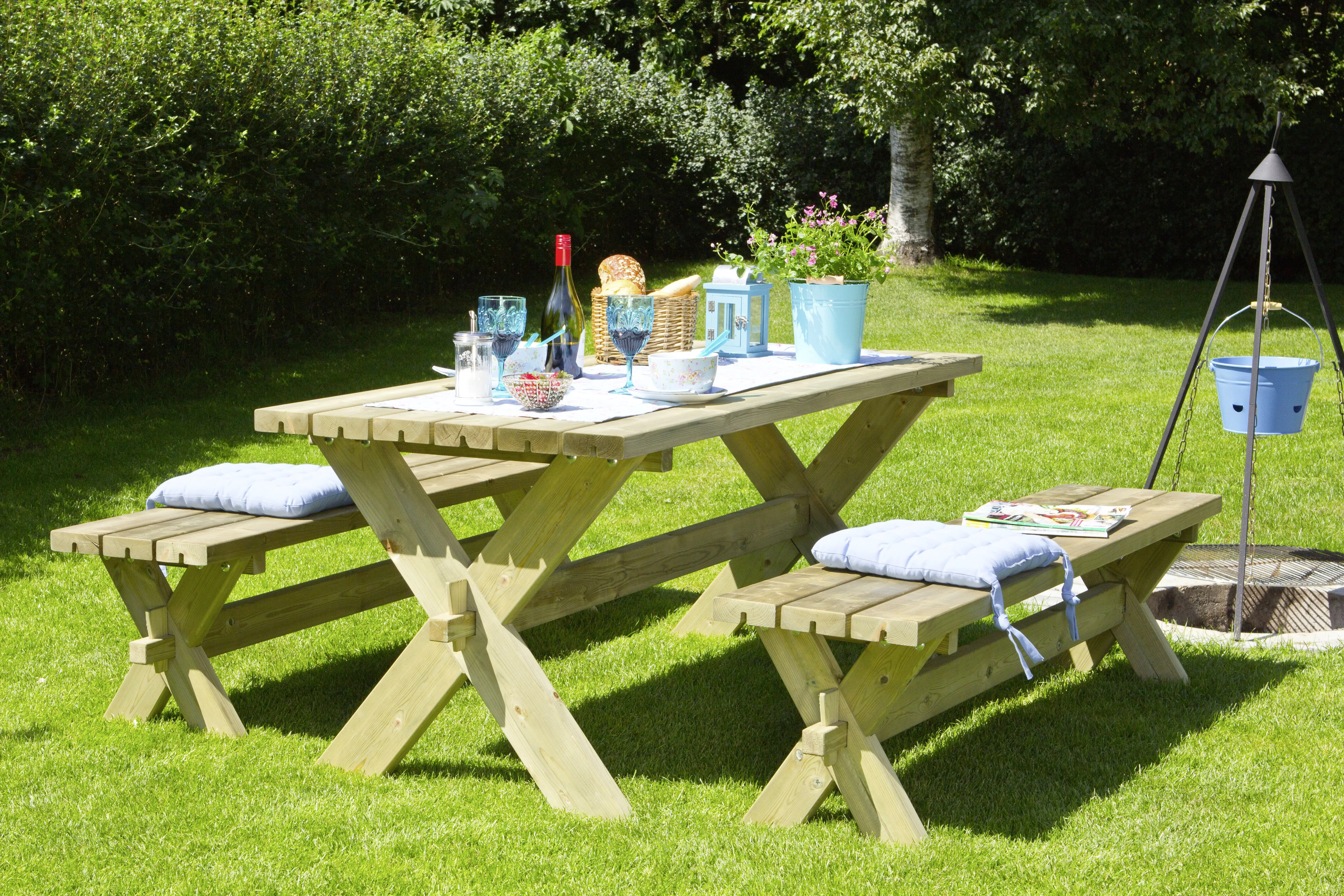 Plus Nostalgie Sitzgarnitur 1 Tisch & 2 Bänke