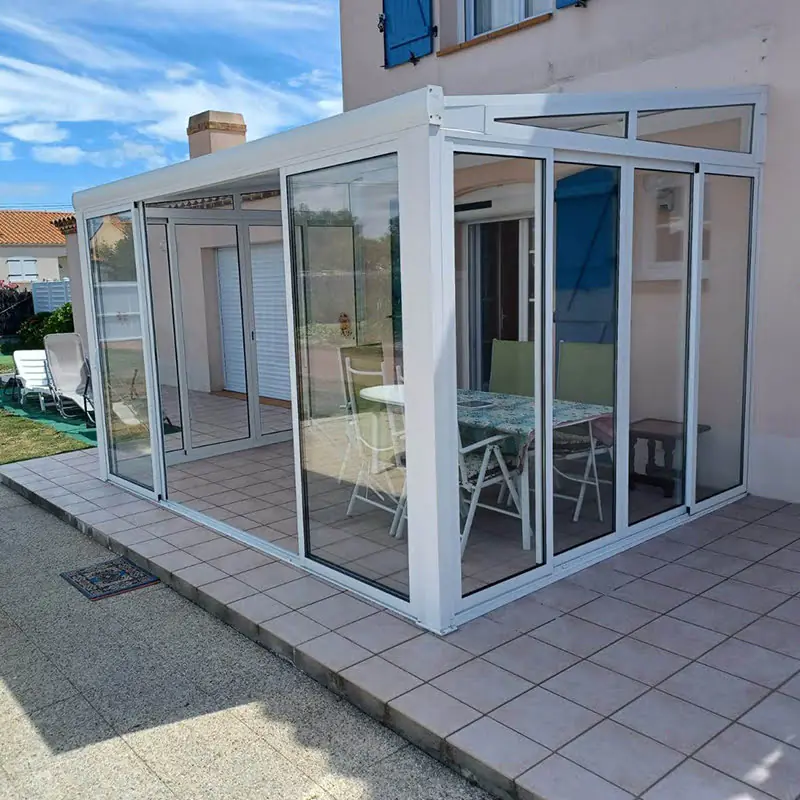 Wintergarten Classic 400 x 300 cm mit Glasschiebetüren weiß