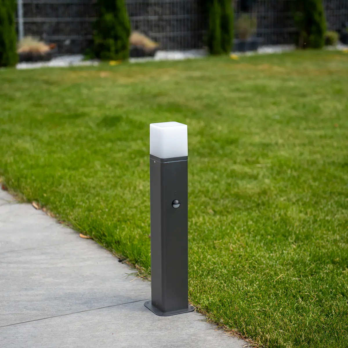 Unitec Wegeleuchte M E27 mit Dämmerungssensor anthrazit 50 cm