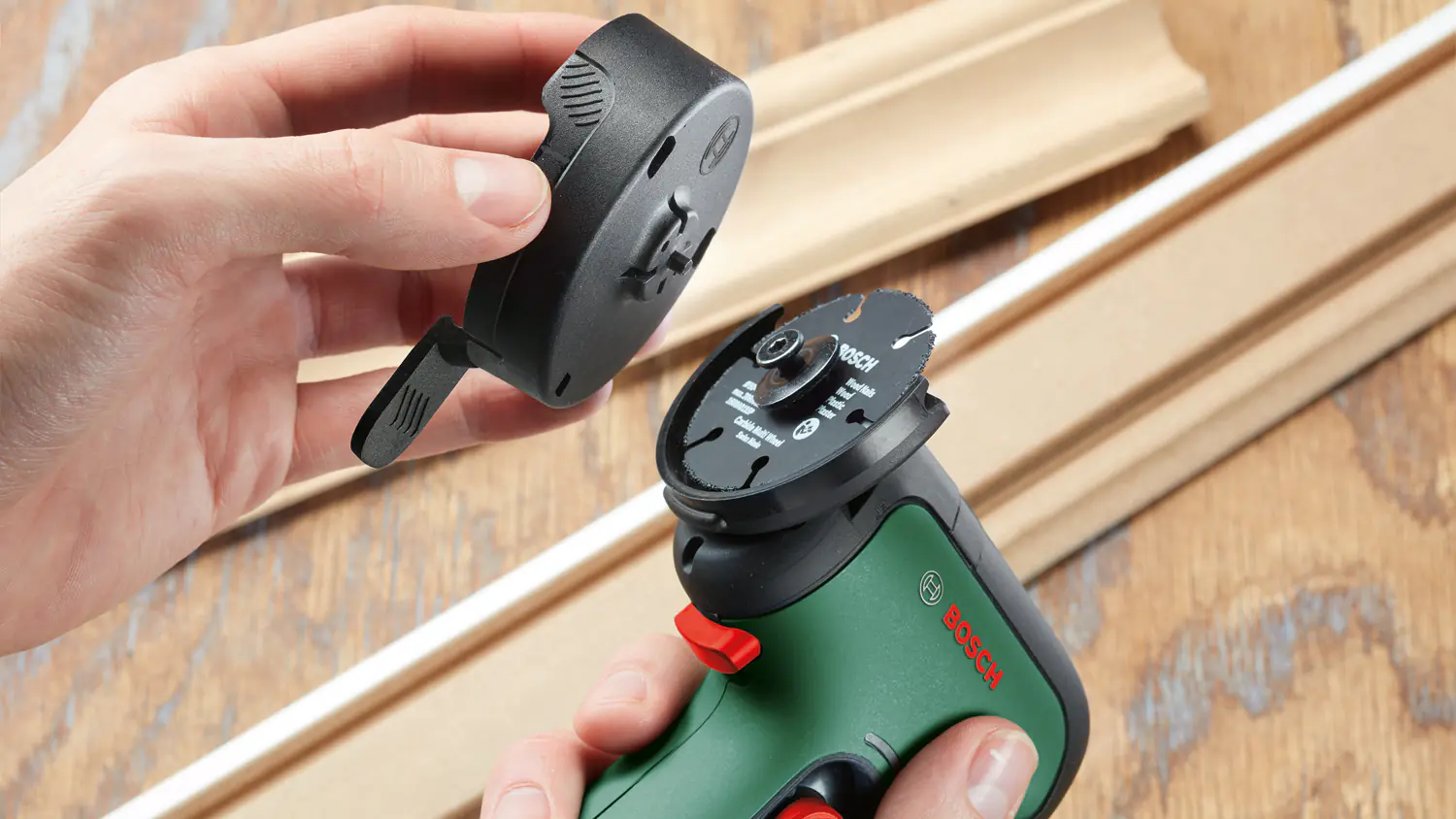 Bosch Akku-Winkelschleifer Easy Cut&Grind 7,2 V 50 mm Solo Bosch Akku-Winkelschleifer Easy Cut&Grind 7,2 V 50 mm Solo