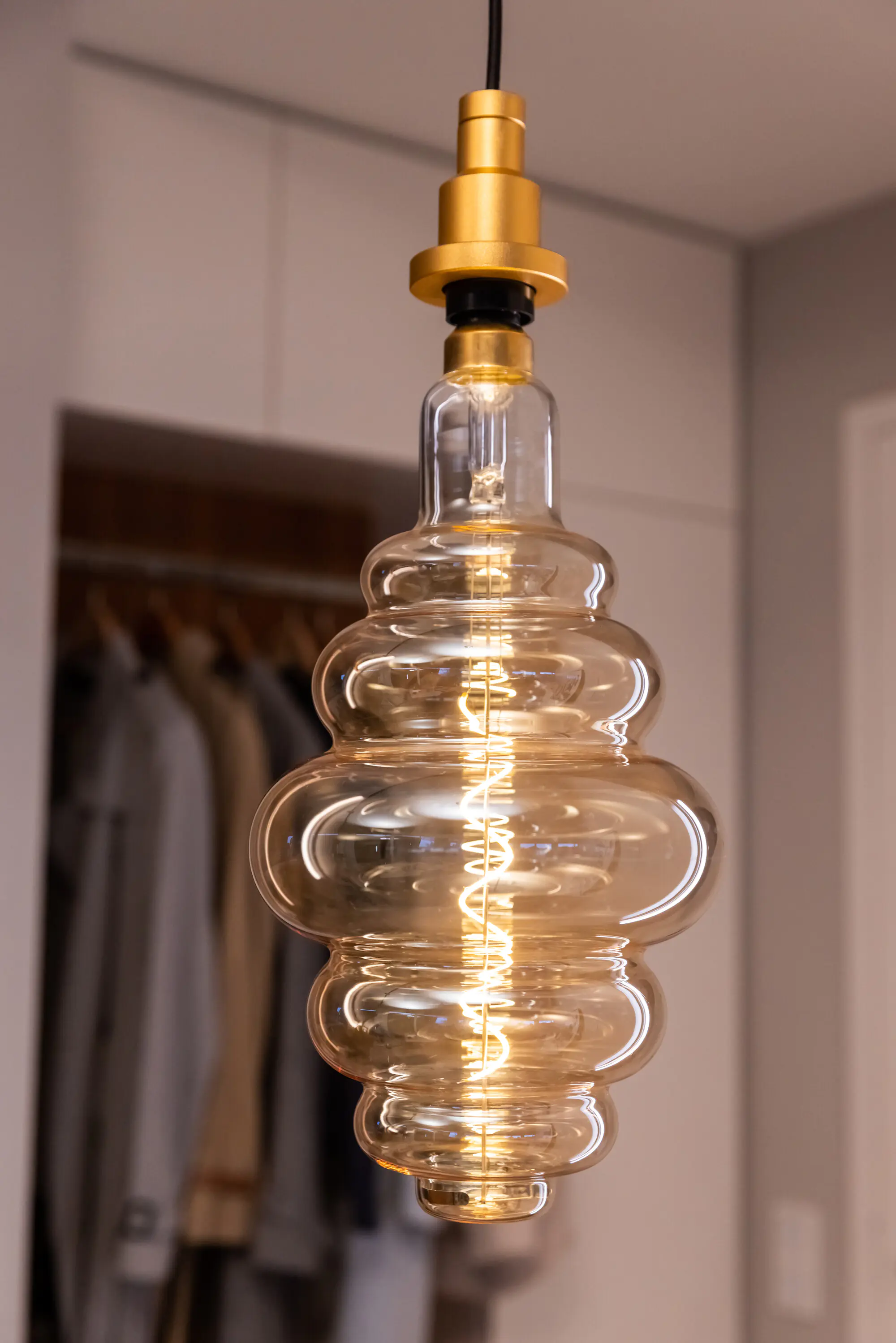 Osram LED Dekoleuchtmittel Nest E27 4,8 W warmweiß amber