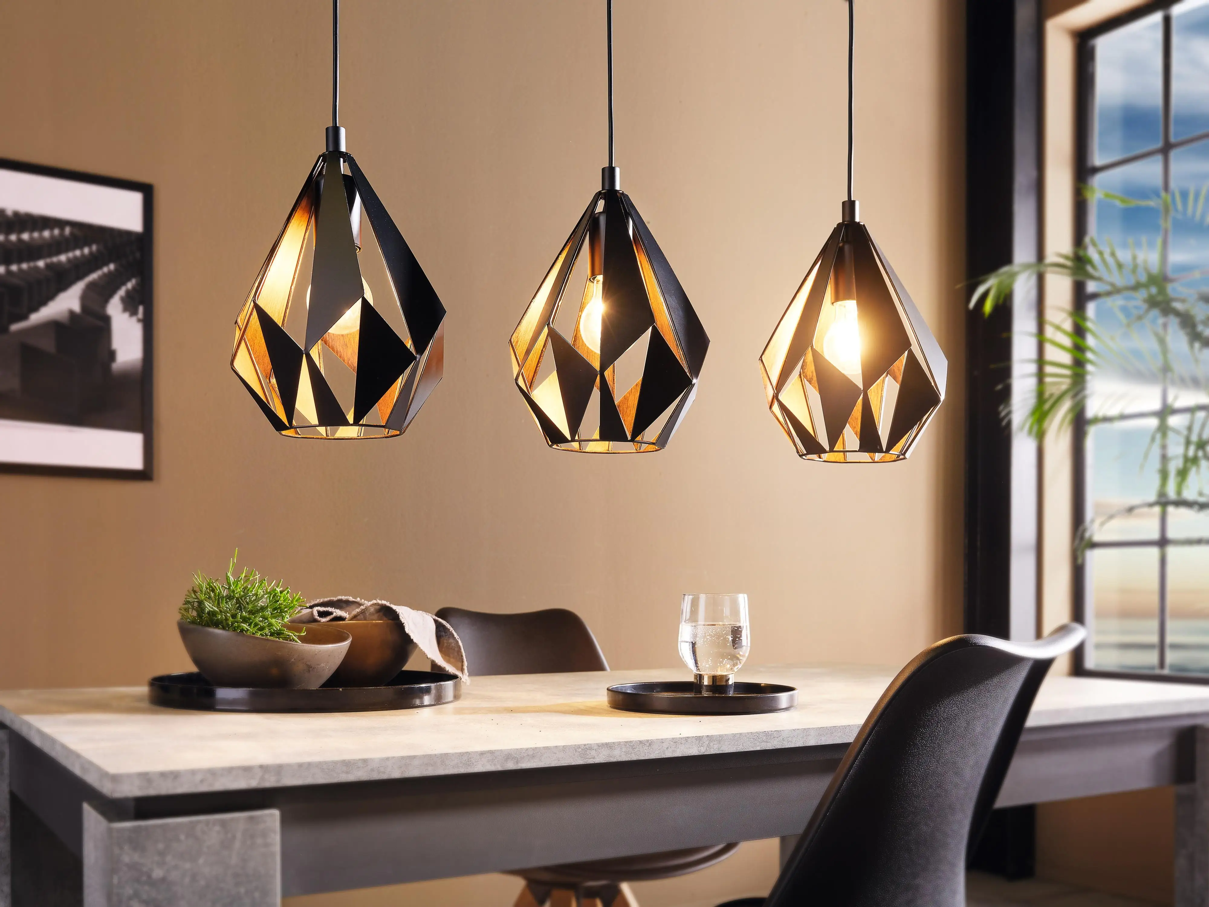 Eglo 3er Pendelleuchte Carlton 1 schwarz-kupfer 80,5 x 20,5 cm E27 Eglo 3er Pendelleuchte Carlton 1 schwarz-kupfer 80,5 x 20,5 cm E27