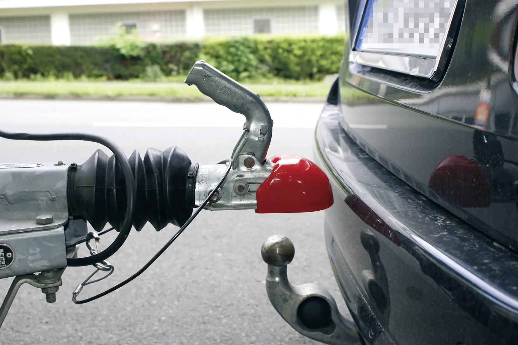 LAS Prallschutz für die Anhängerkupplung rot