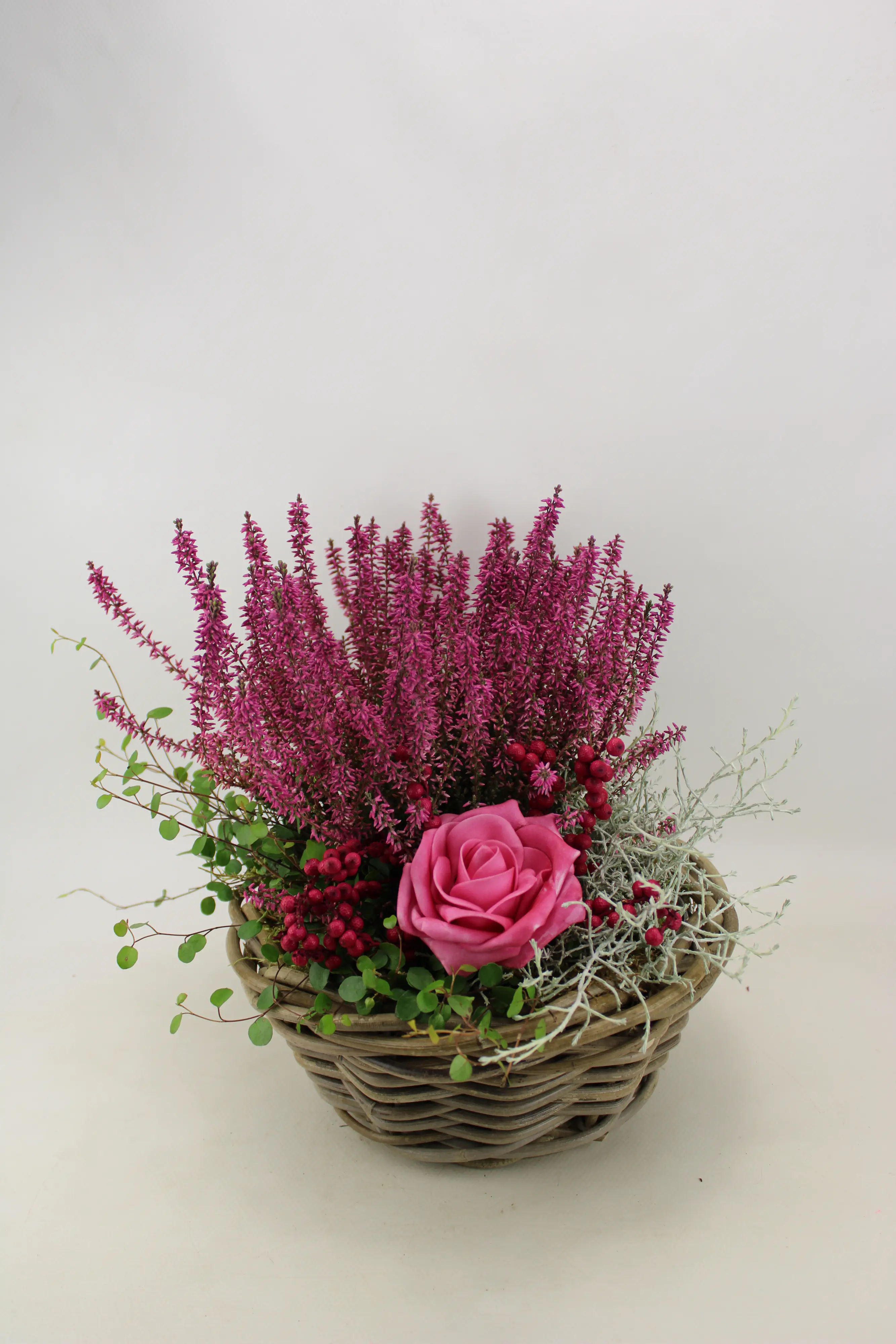 Arrangement Outdoor Nr. 12 Rattanschale