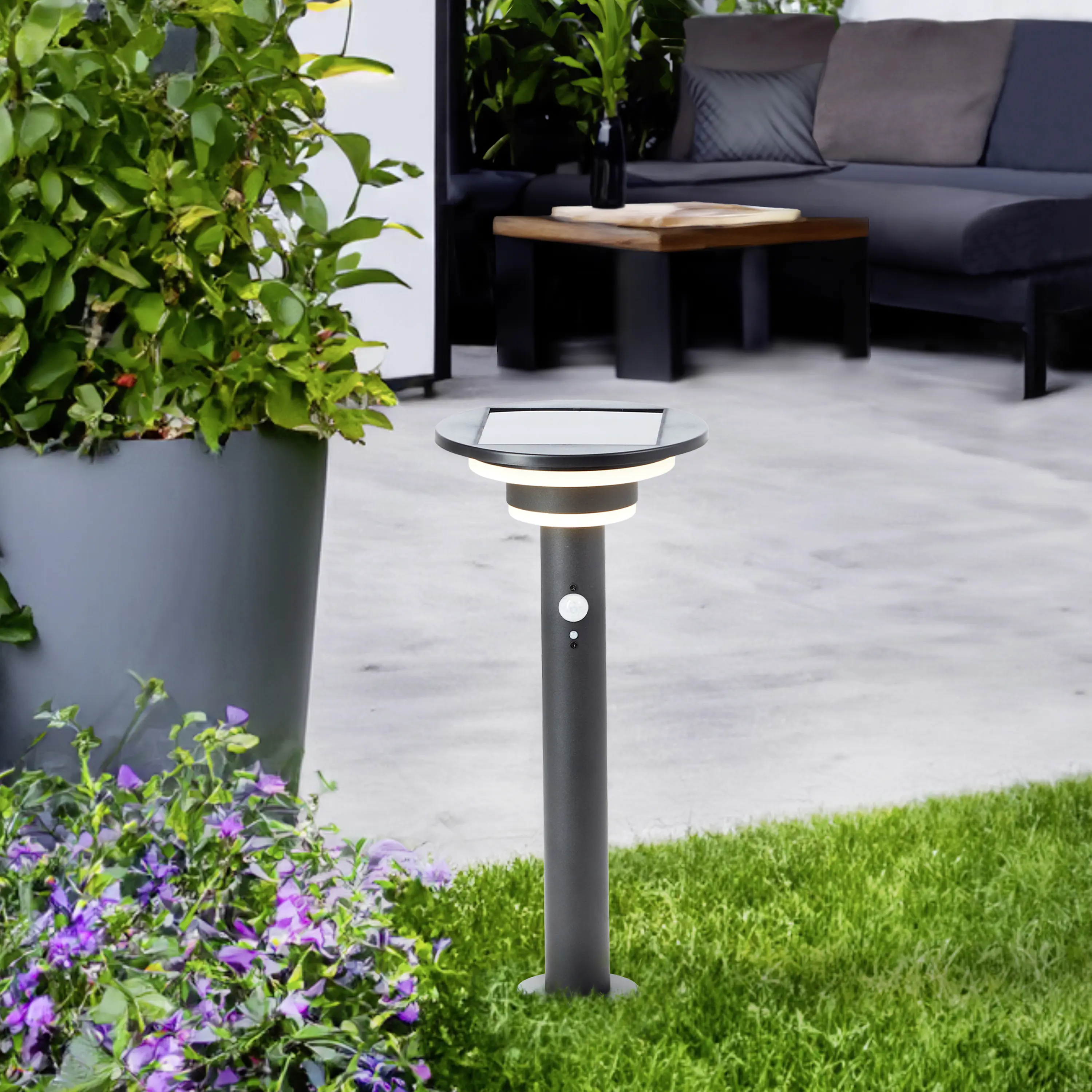 Brilliant LED Außen-Solarleuchte Garvina 3W warmweiß Solar Bewegungsmelder