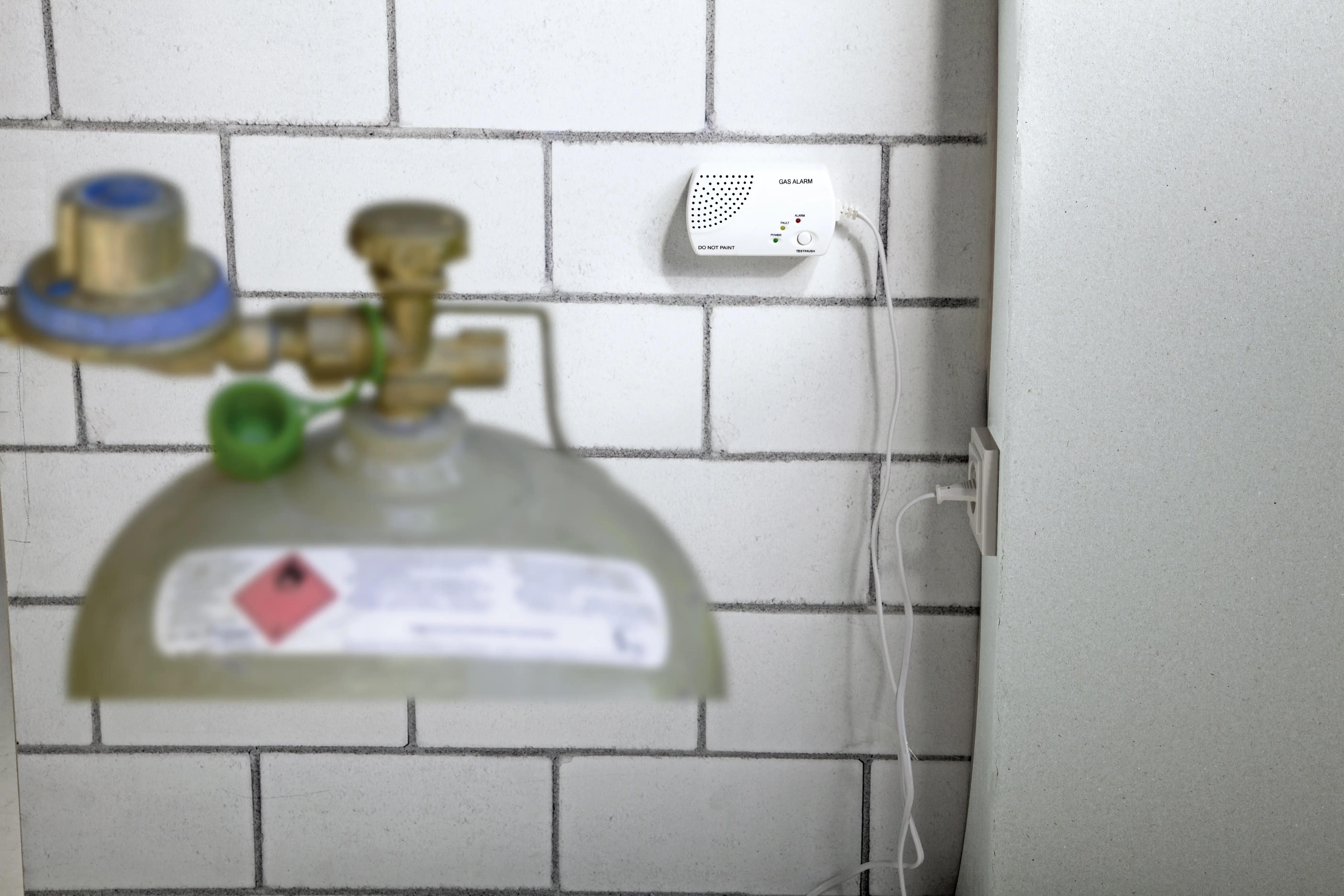 4001221395223 HSI Gasmelder für Erdgas (Methan), Flüssiggas (Propan/Butan), netzbetrieben