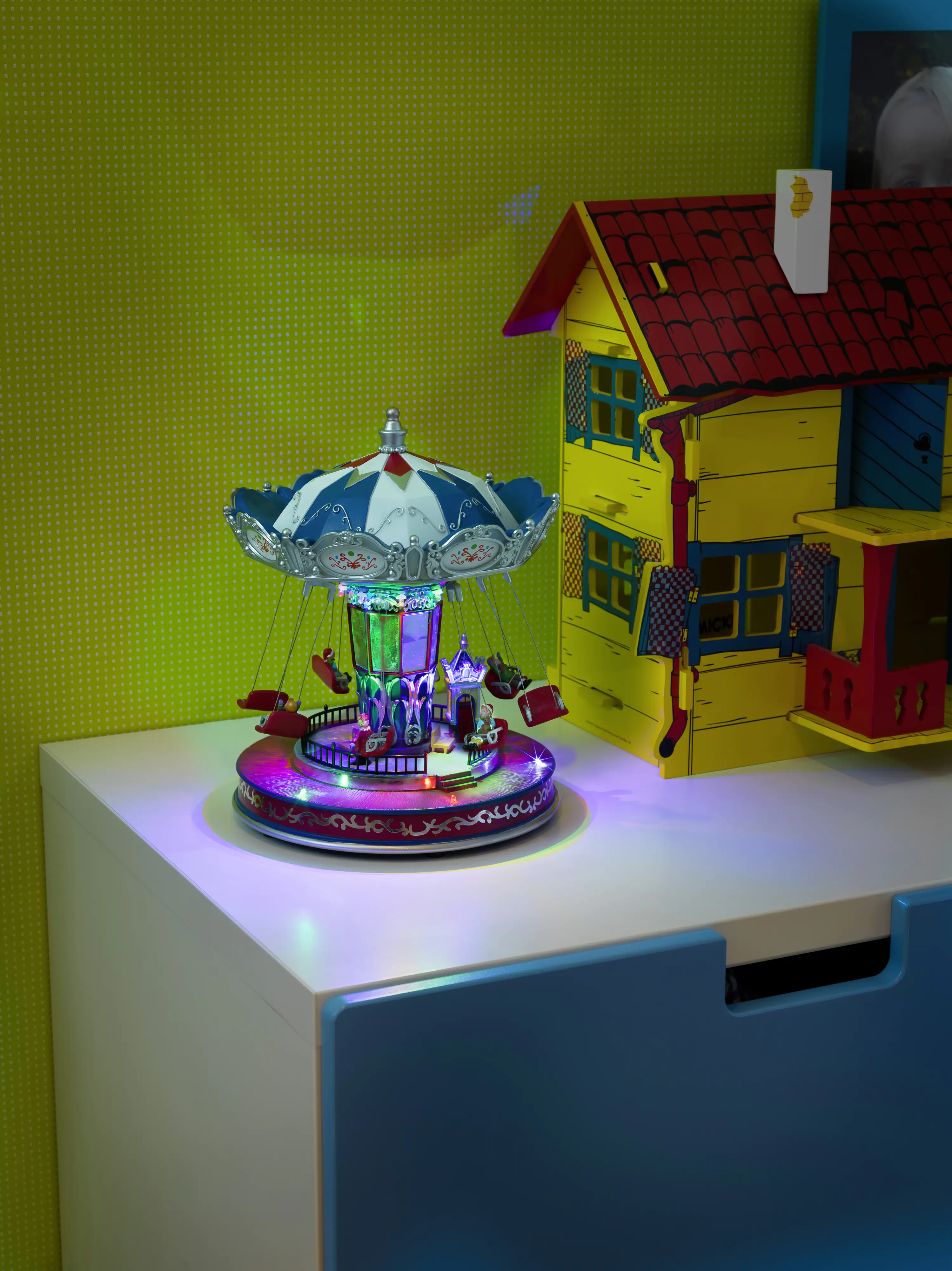 Konstsmide LED Szenerie Karussell 21 x 26,5 x 21 cm