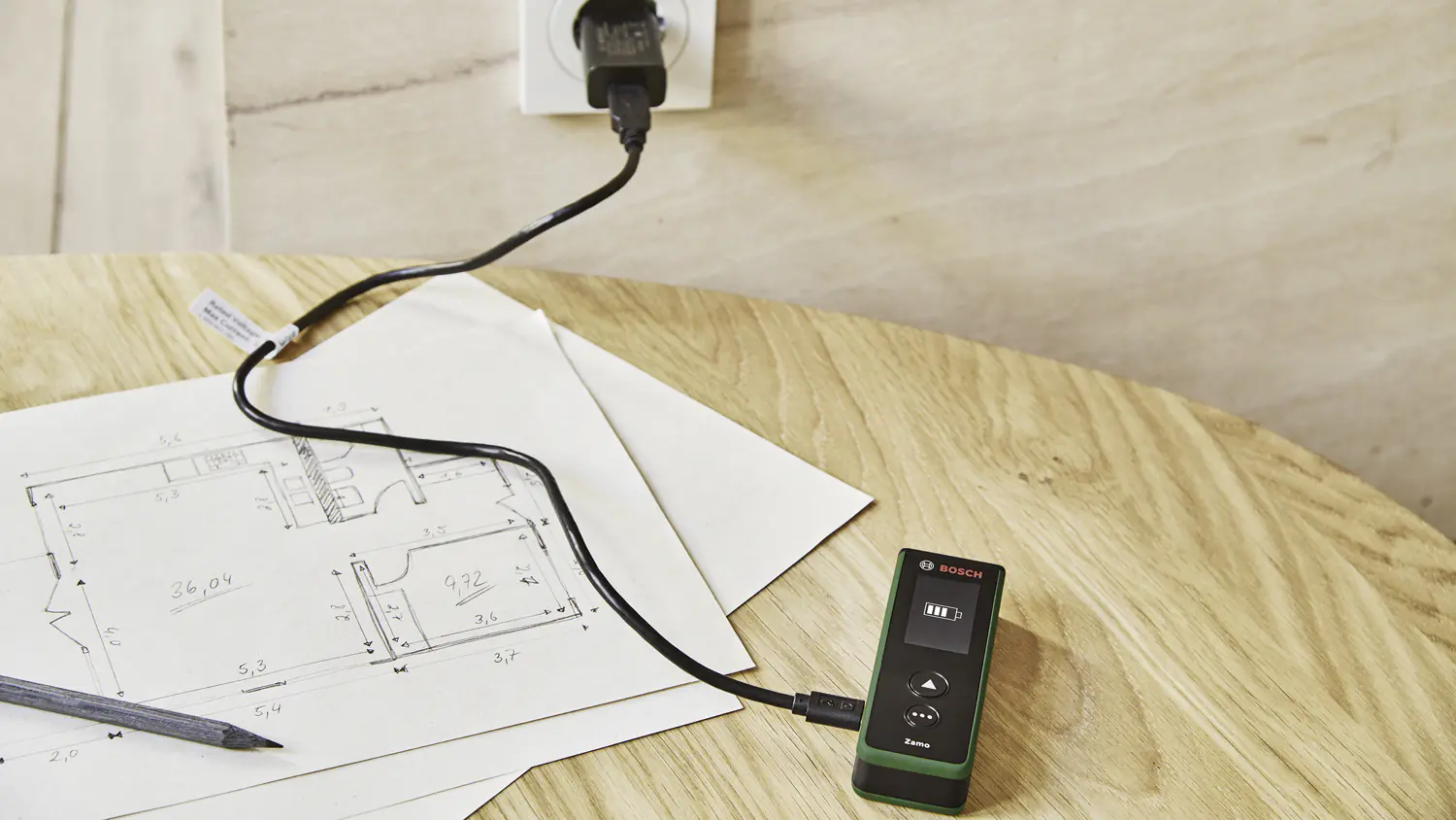 Bosch Laser-Entfernungsmesser Zamo IV bis 25 m über USB-C aufladbar