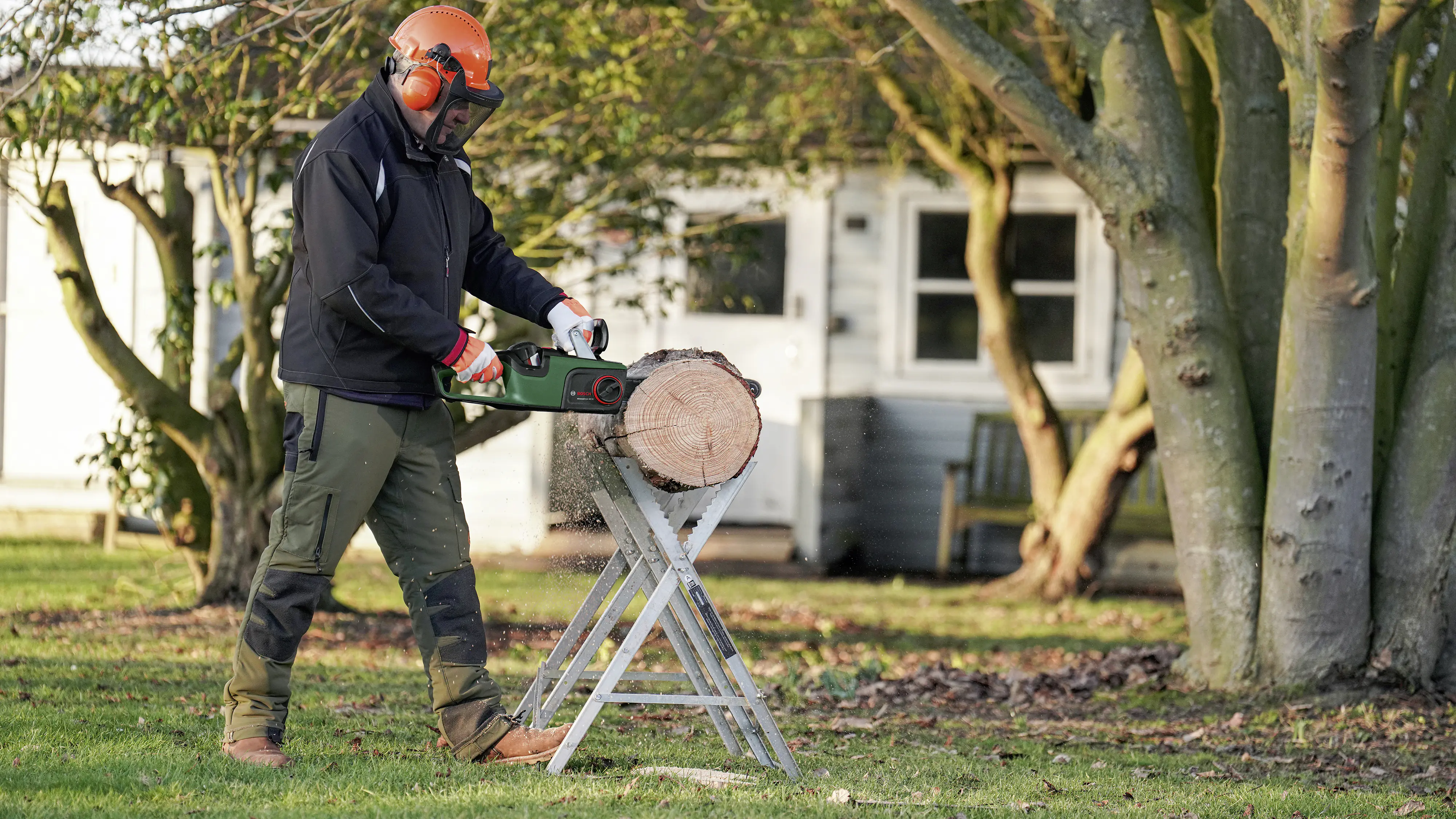 Bosch Akku-Kettensäge AdvancedChain 36V Solo