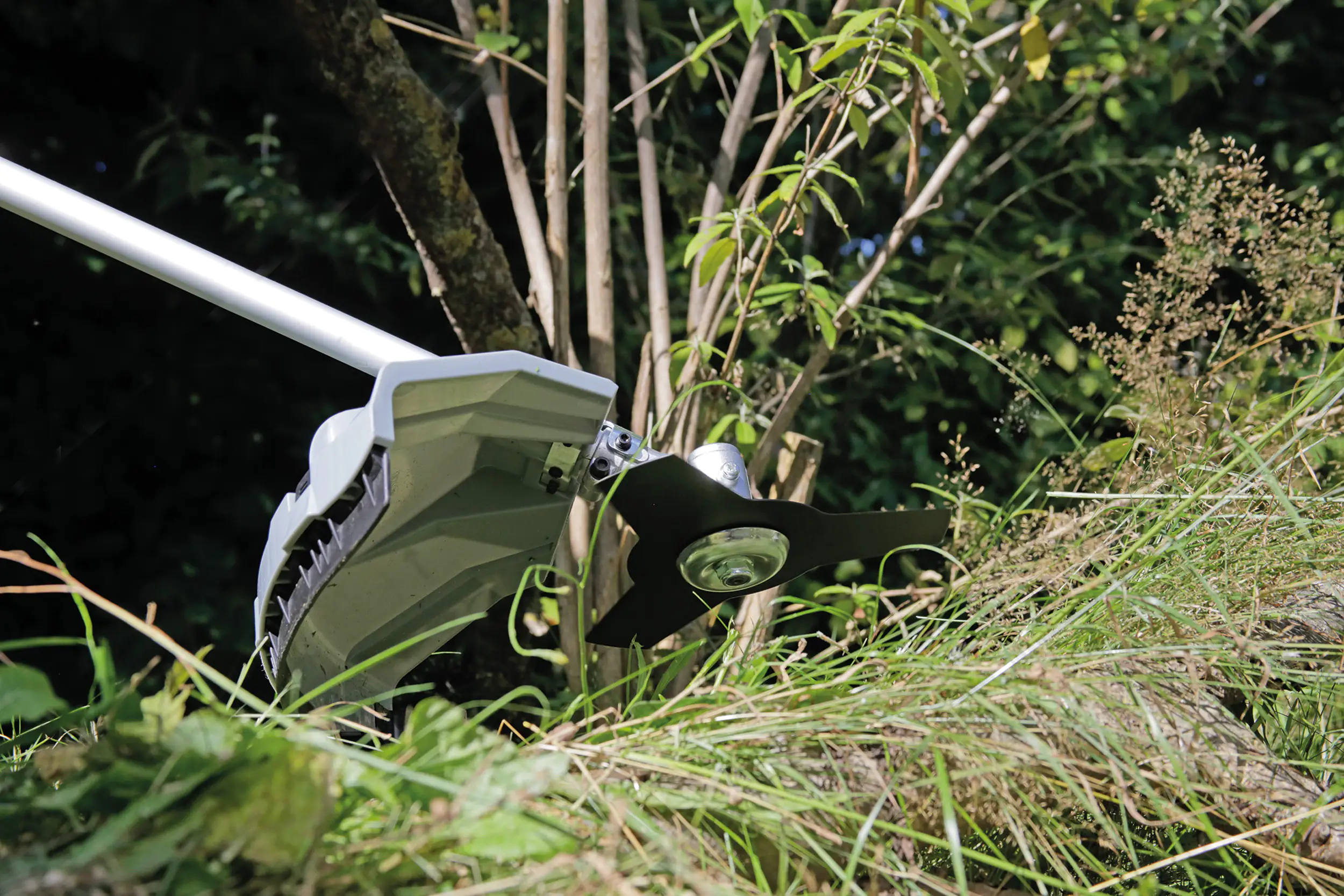 Ikra Benzin-Multifunktionsgerät 4in1 IPMT 33 Freischneider