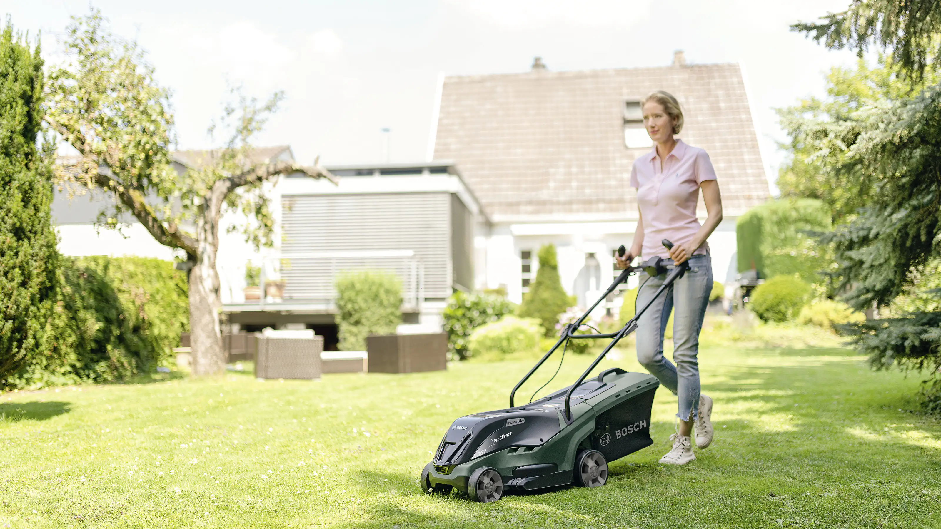 Bosch Rasenmäher UniversalRotak 550 1300 W