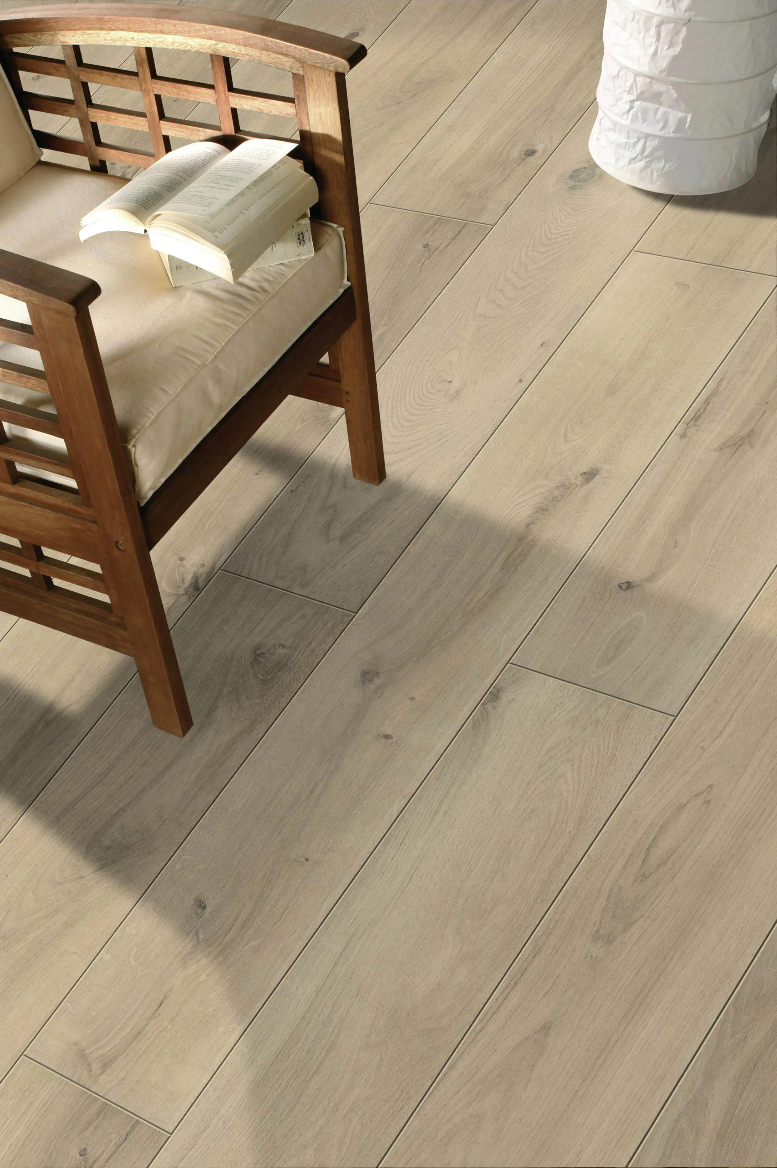 4003992404692_1056033 Classen Laminat 128,6 x 19,4 cm 7 mm Schatteneiche