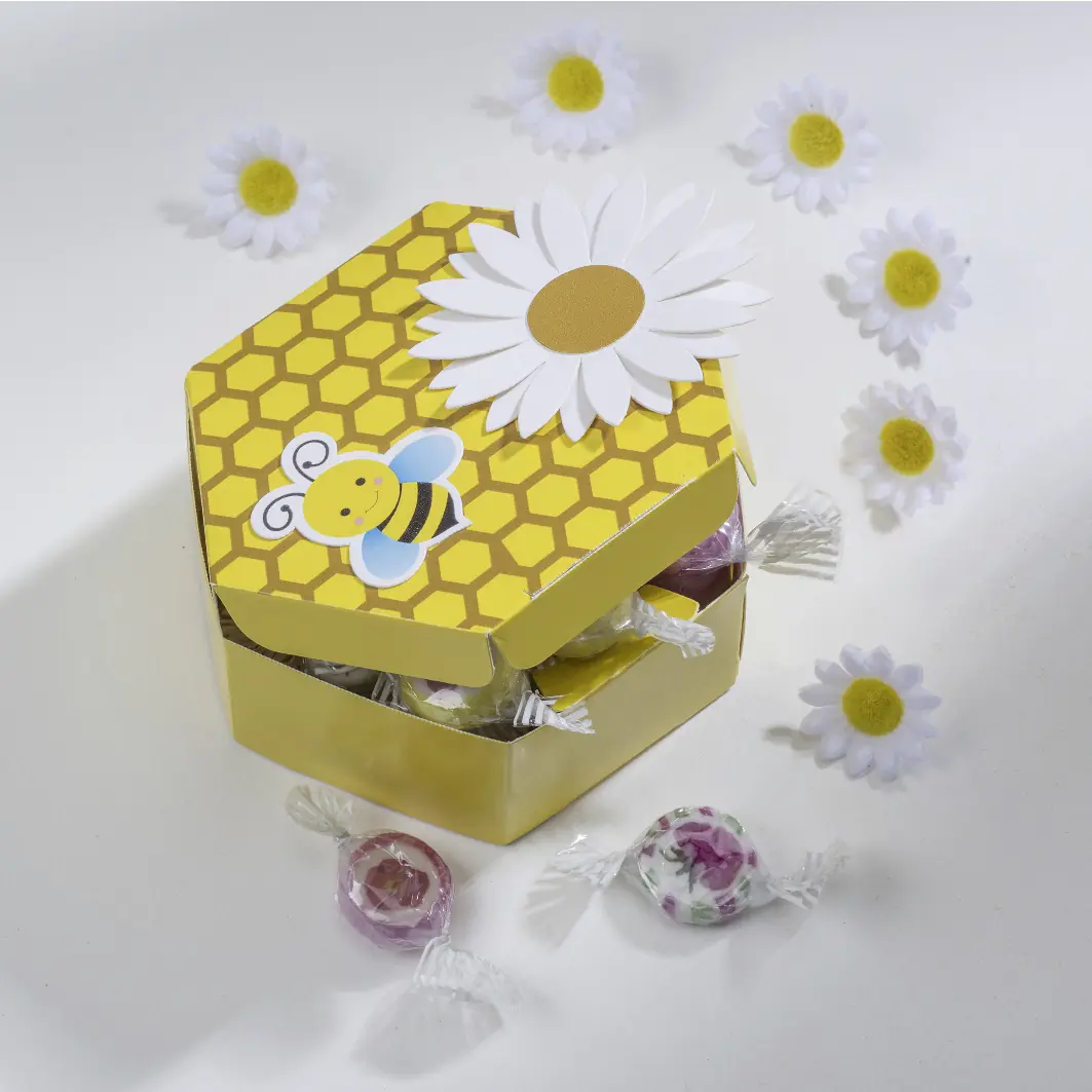 Glorex Papierbox Biene 5 teilig 10 x 10 x 5 cm Glorex Papierbox Biene 5 teilig 10 x 10 x 5 cm