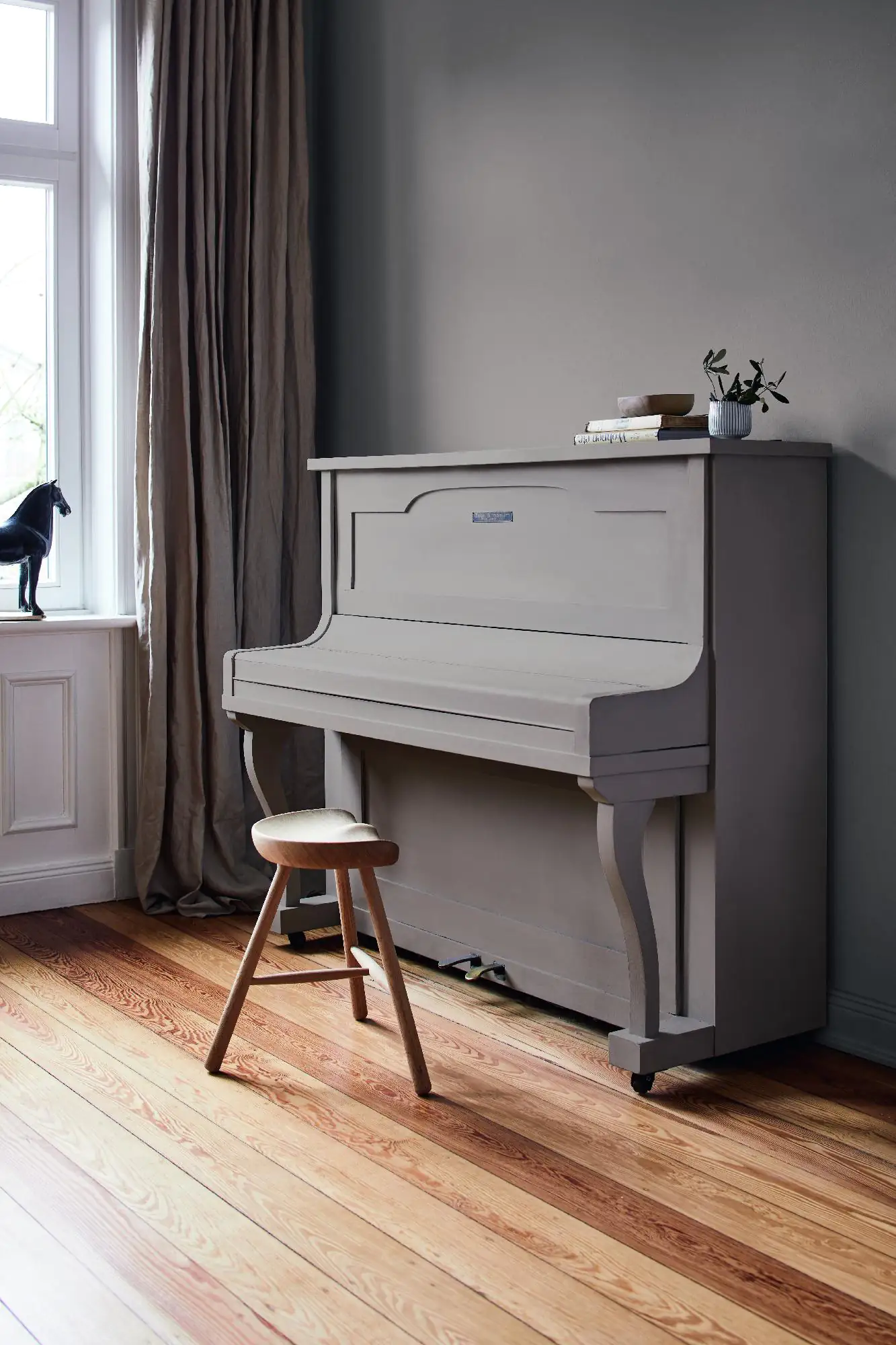 Alpina Feine Farben Lack No. 02 Nebel im November  mittelgrau edelmatt 750 ml