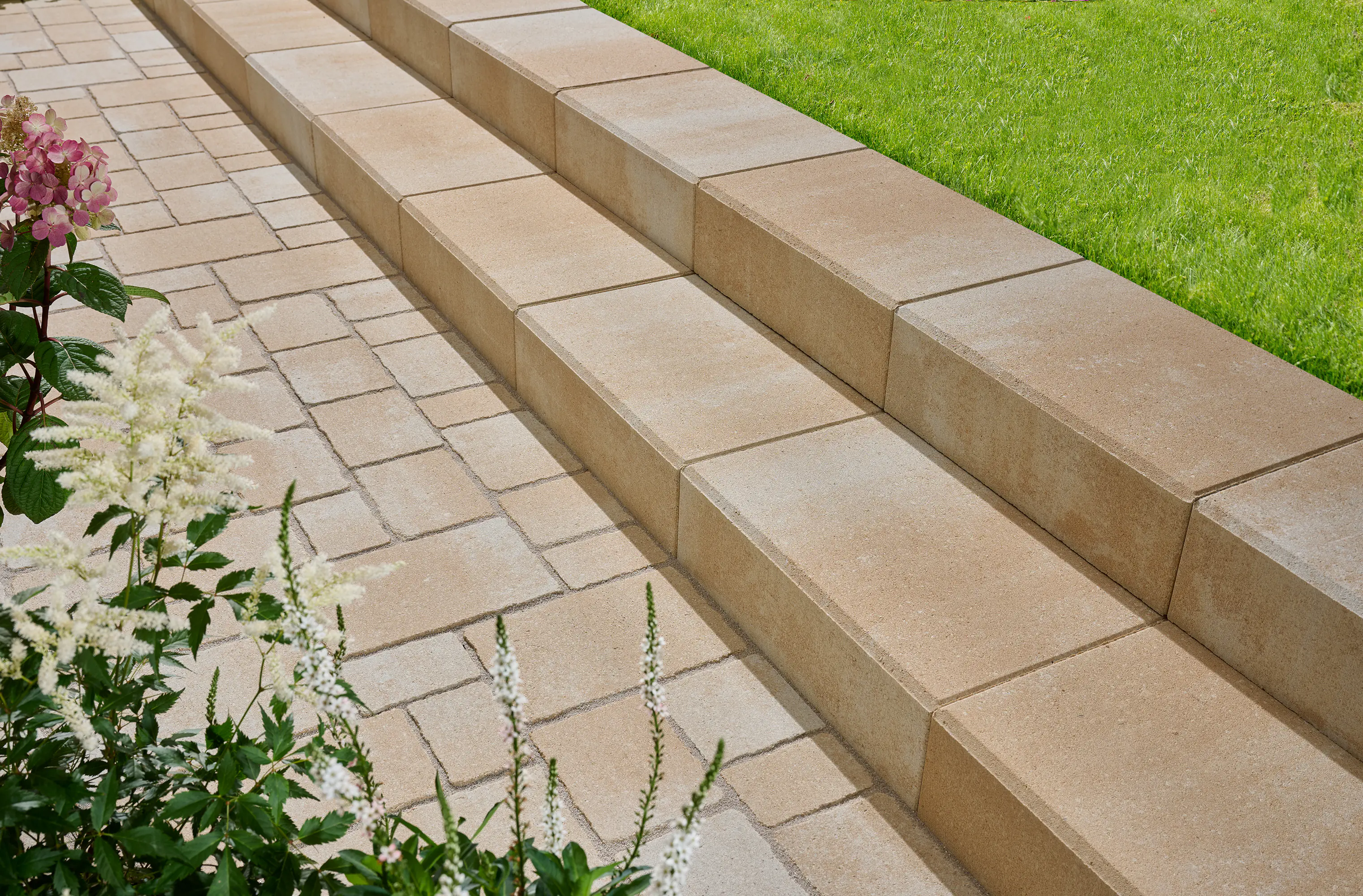 Kann Blockstufe 50 x 34 x 15 cm sandsteingelb