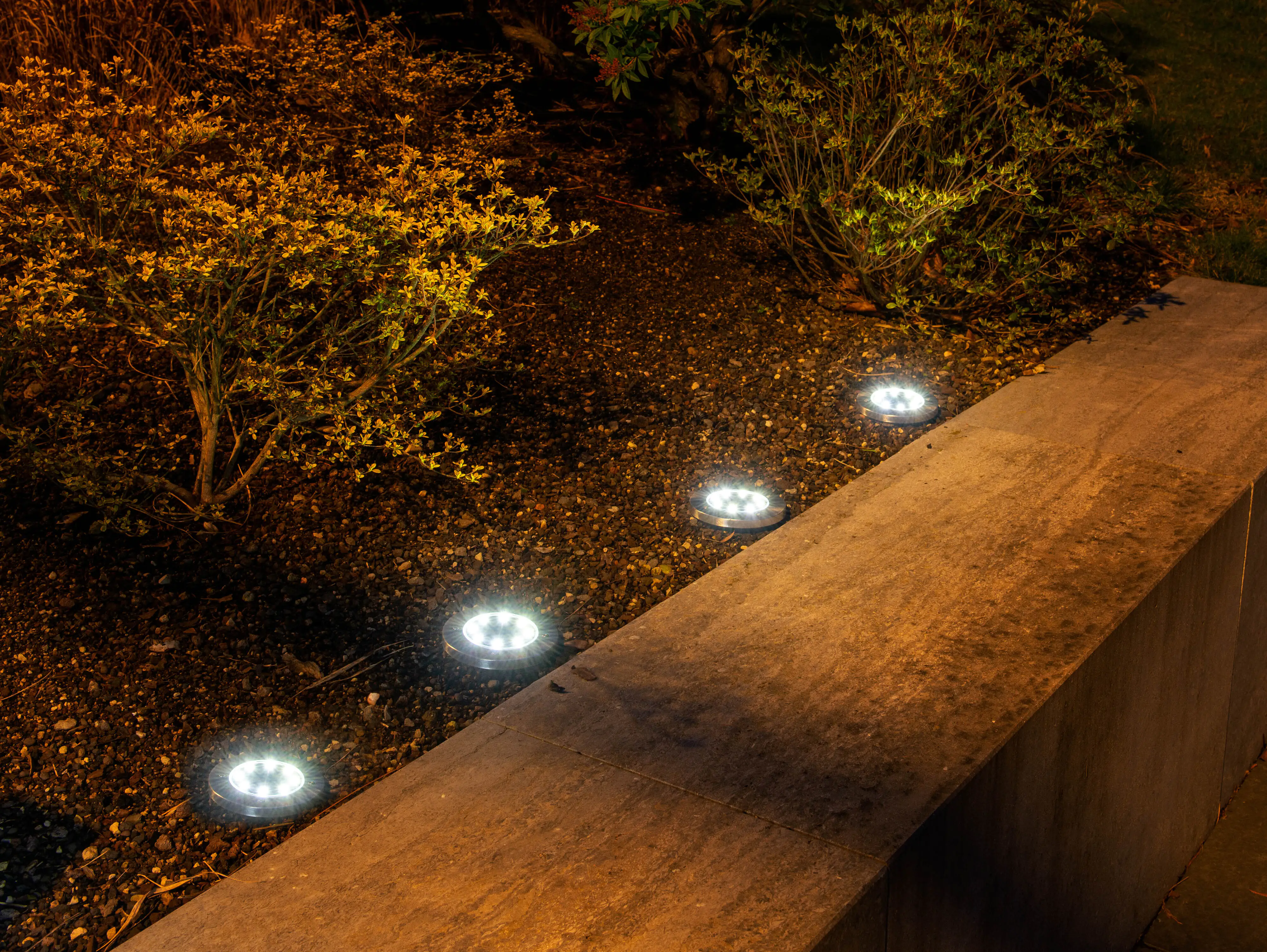 Light & More Solar Bodenspieß 4er Set silber Light & More Solar Bodenspieß 4er Set silber