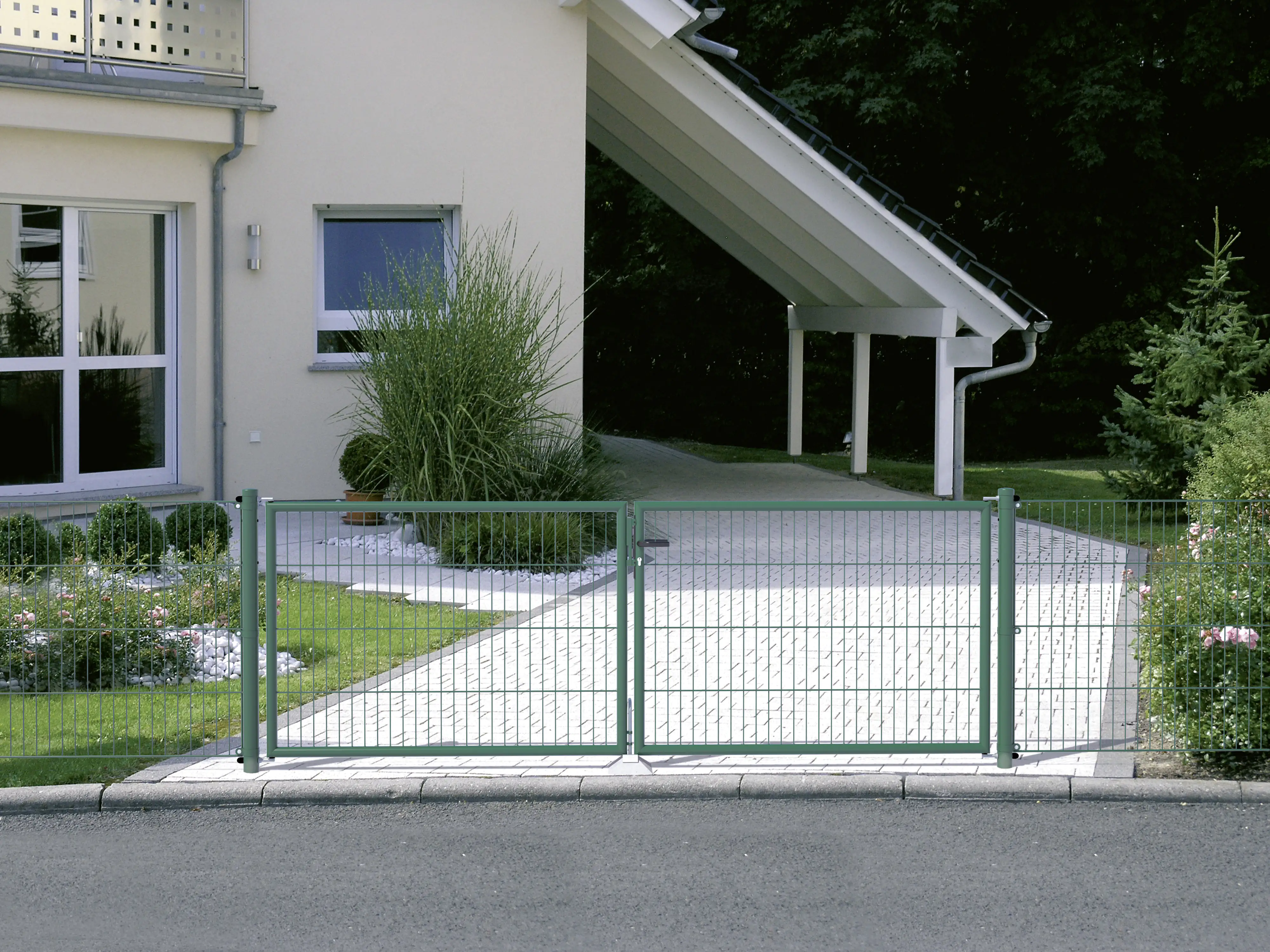 4004338617172 Alberts Einstab-Gittermatte Garden 2 m 75 cm hoch Typ 8/6/4 grün