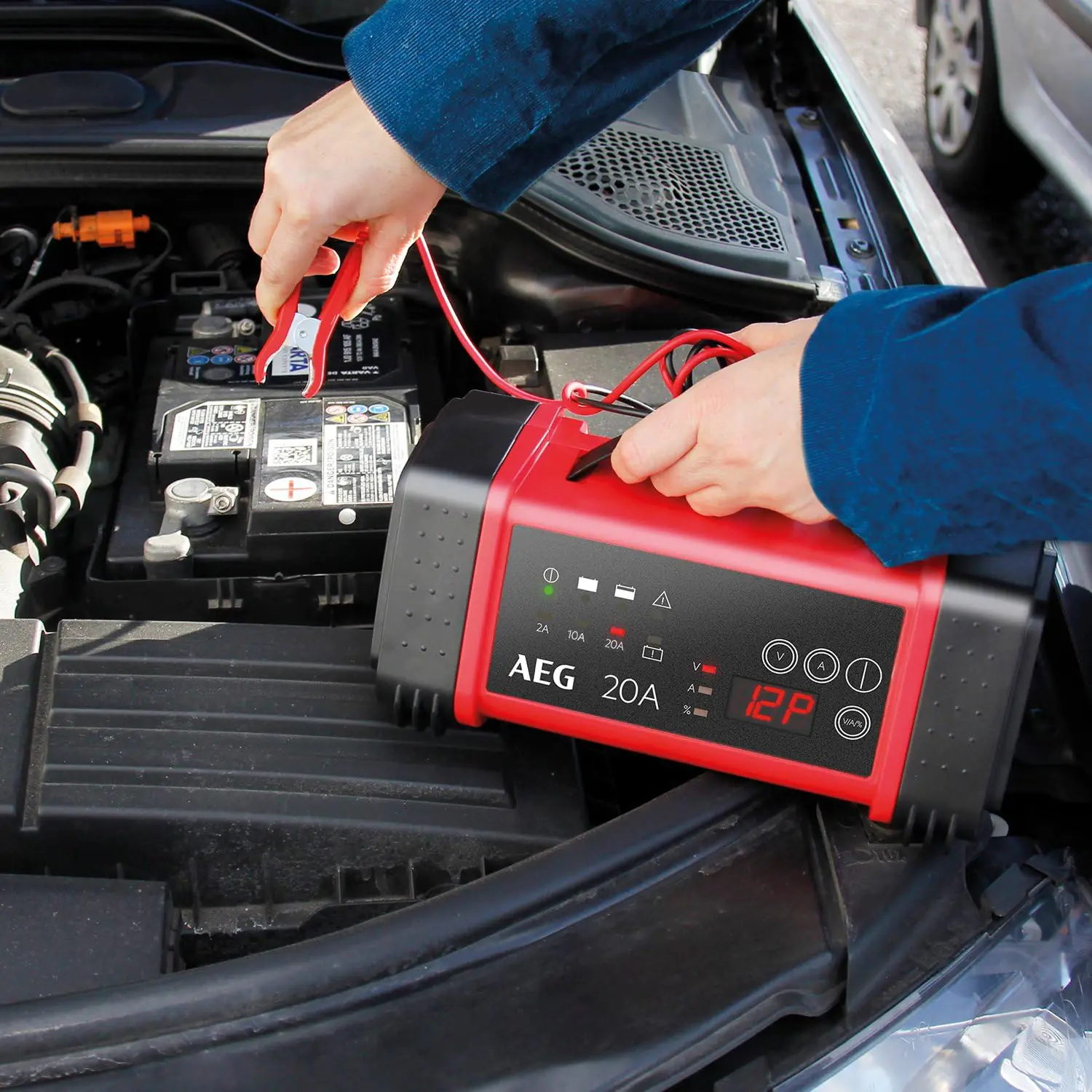 AEG Mikroprozessor-Ladegerät LT 20.0 12/24V