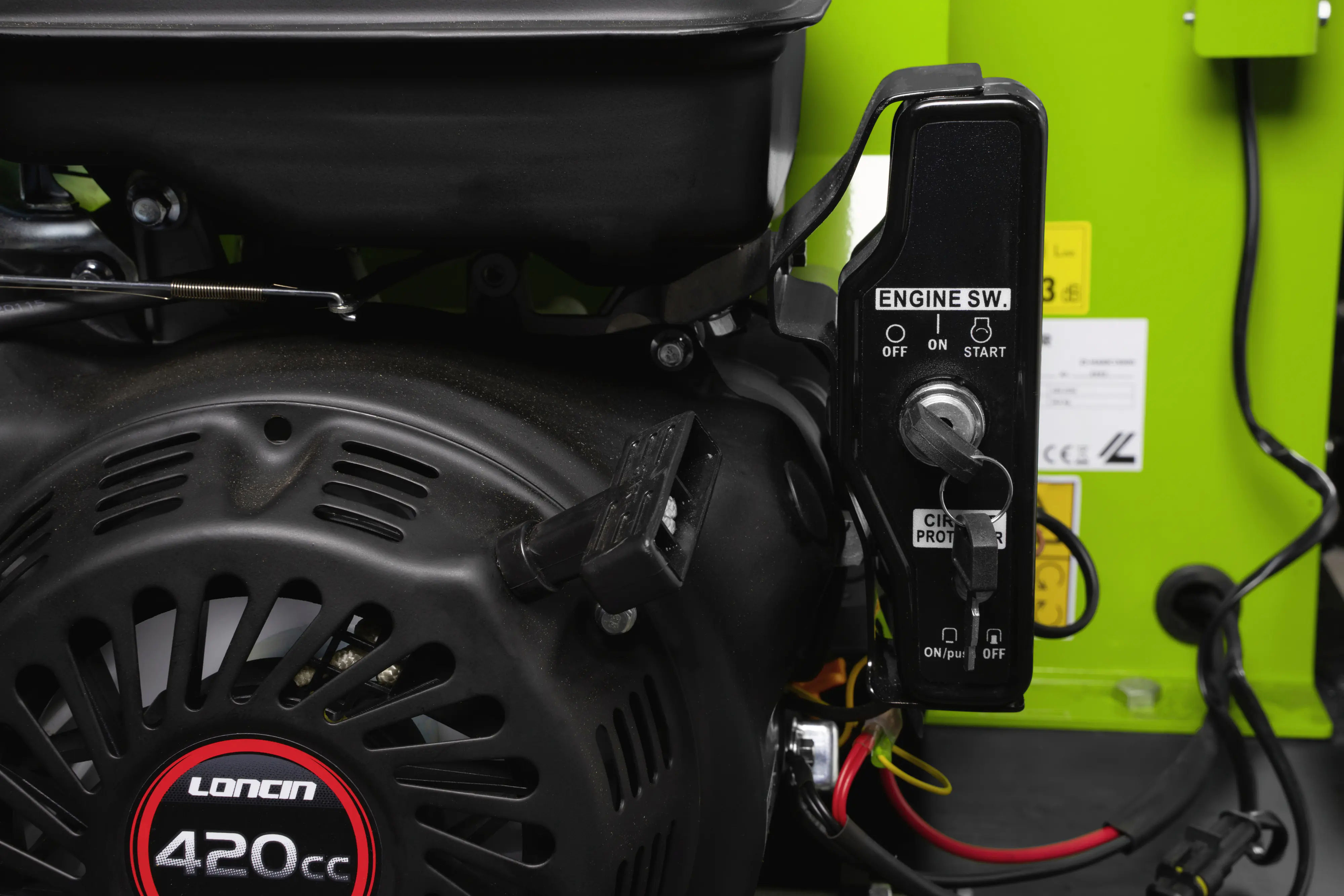 Zipper Benzin-Häcksler ZI-HAEK15000  Zipper Benzin-Häcksler ZI-HAEK15000