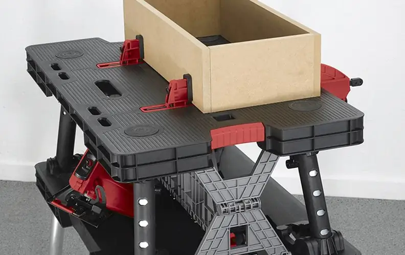 Keter faltbare Werkbank 85 x 55 cm max. 453 kg inkl. Schraubzwingen